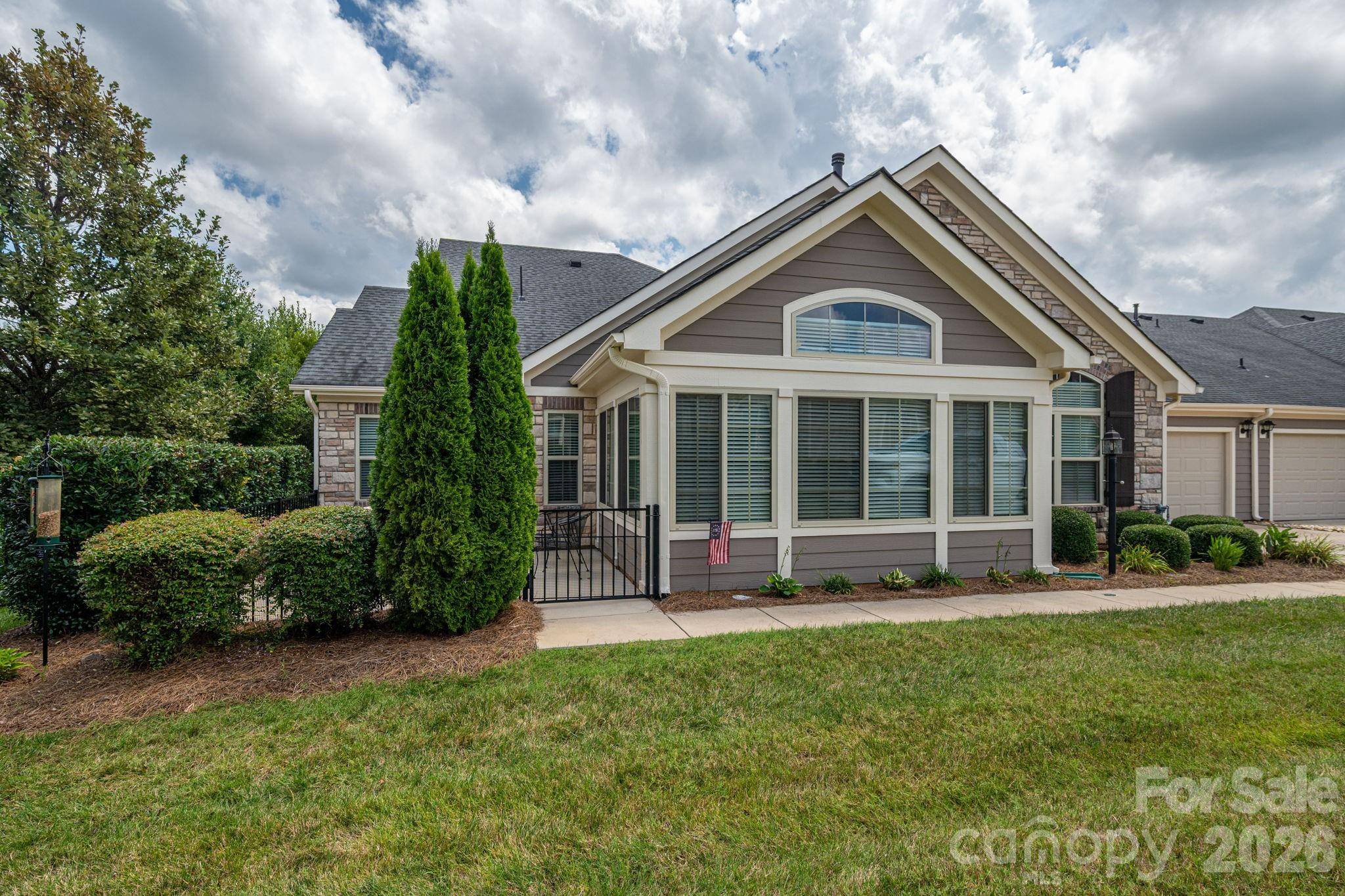 2360 Villa Oaks CT, Gastonia, NC 28056