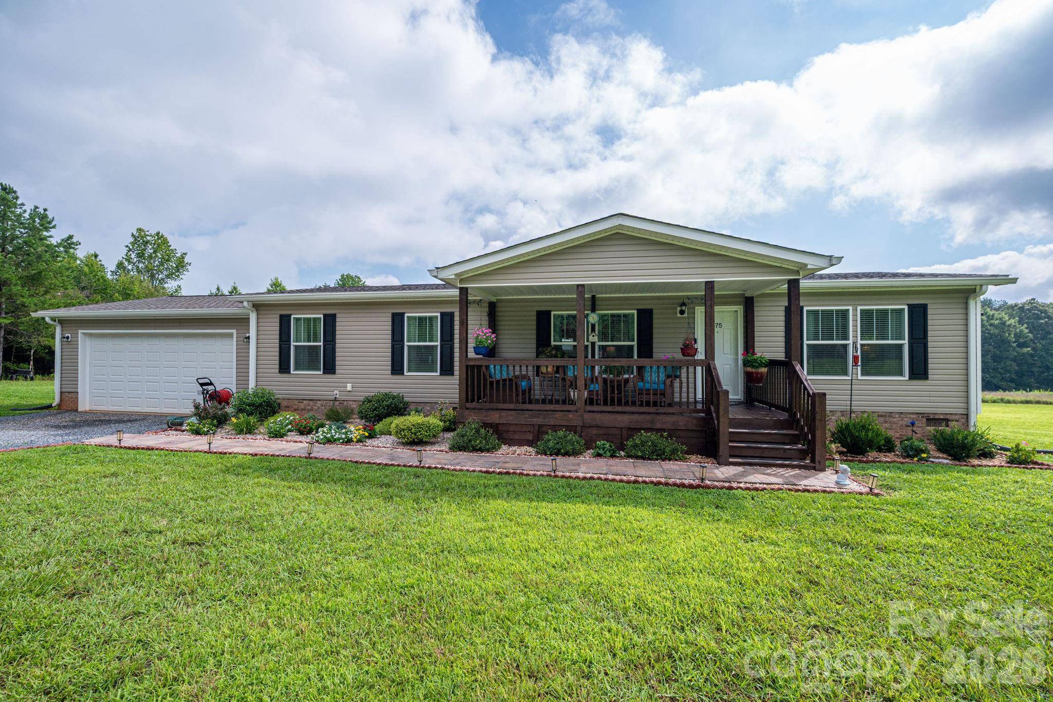 1875 Bess Chapel Church RD, Cherryville, NC 28021