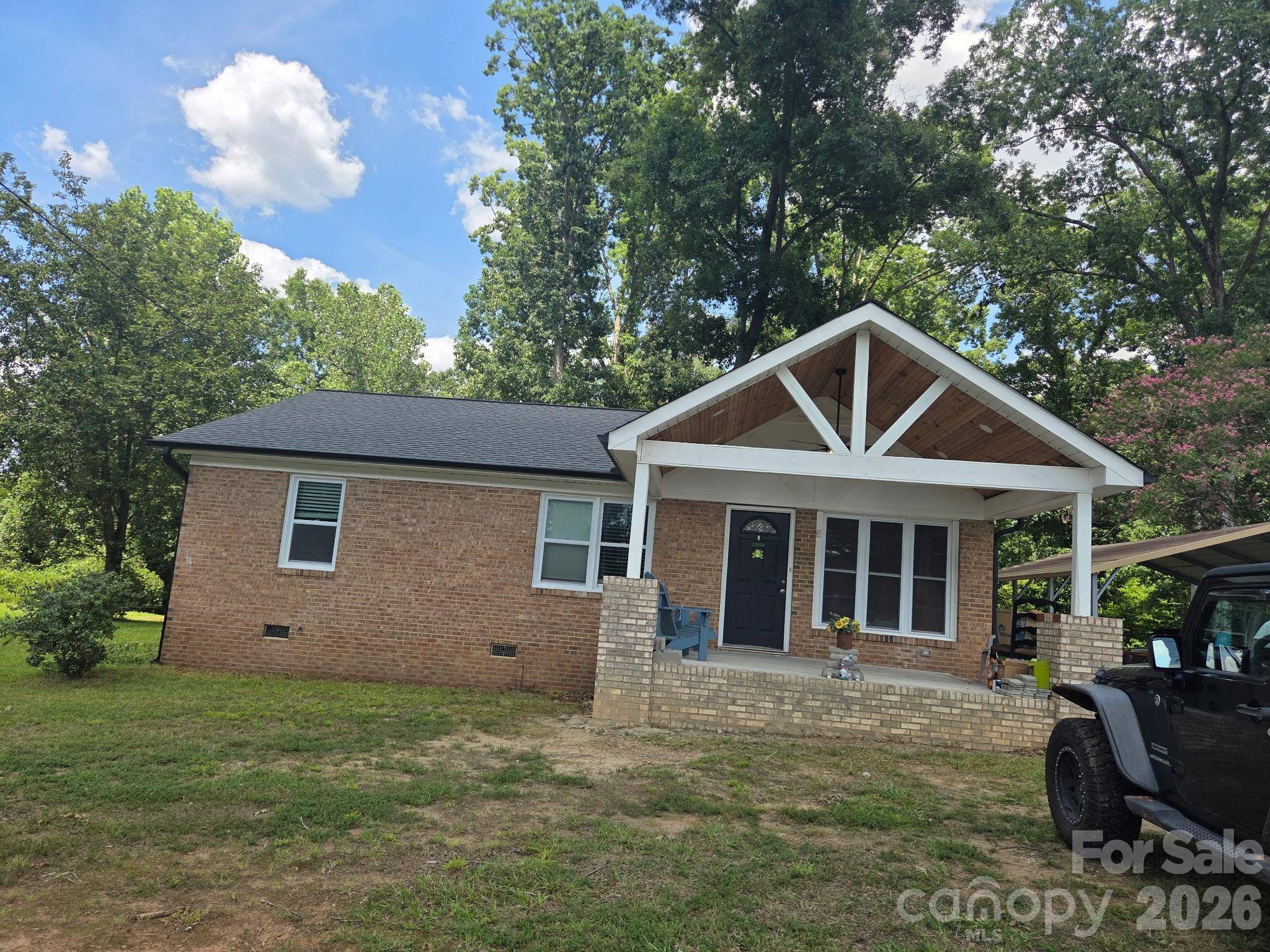 10226 HARWOOD LN, Charlotte, NC 28214