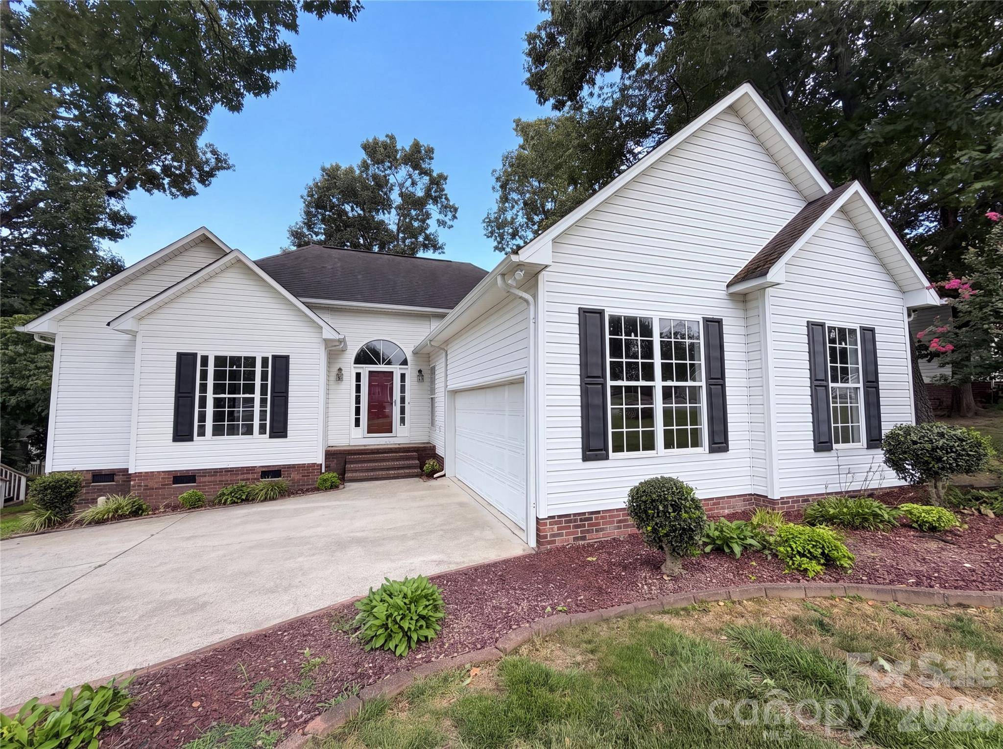 2160 Brantley Creek DR, Kannapolis, NC 28083