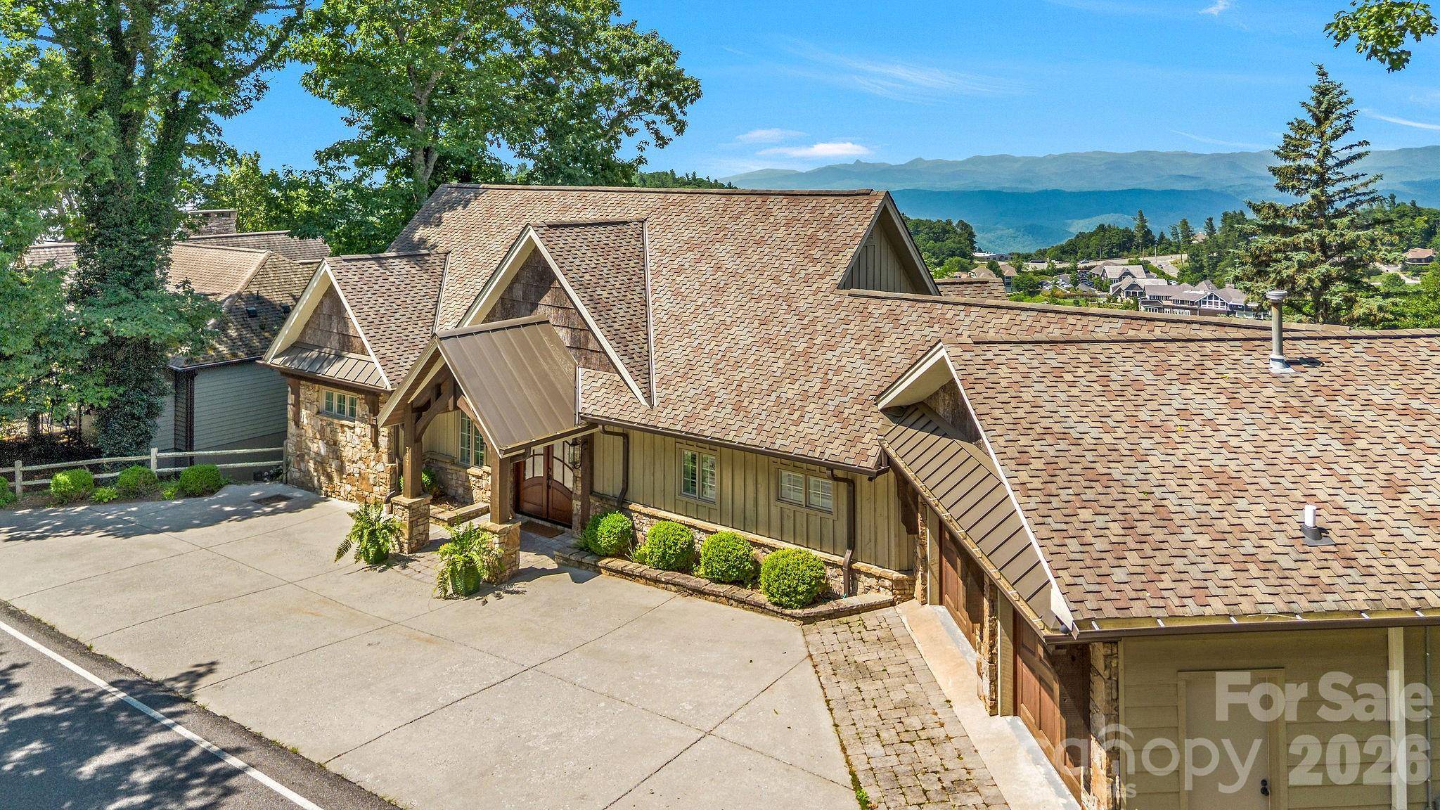 777 Green Hill RD, Blowing Rock, NC 28605