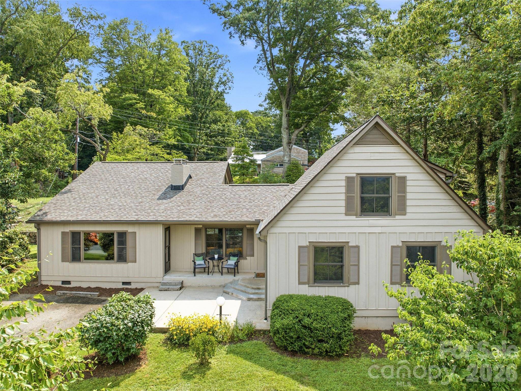 279 Longview DR, Waynesville, NC 28786