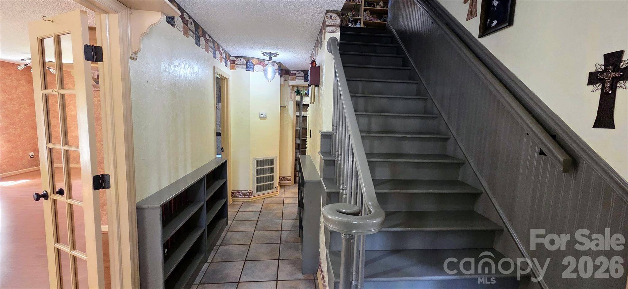 3110 Ninth Tee DR, Newton, NC 28658