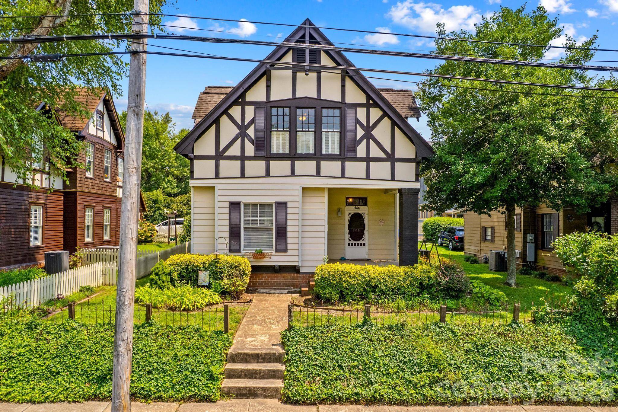 309 N Ellis ST, Salisbury, NC 28144