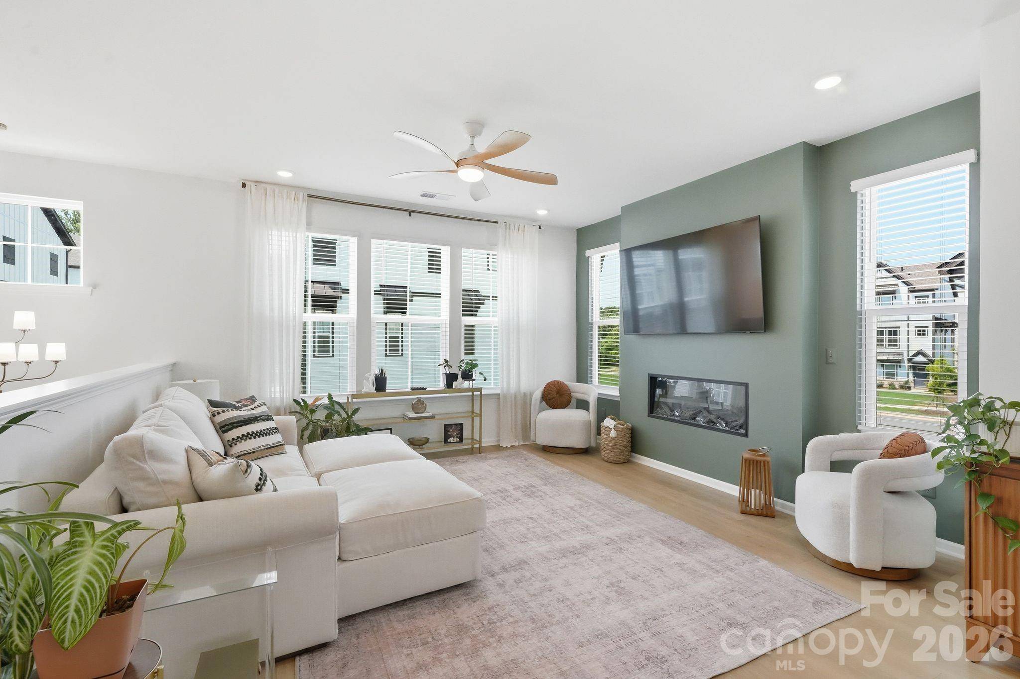 215 Tamala ST, Davidson, NC 28036