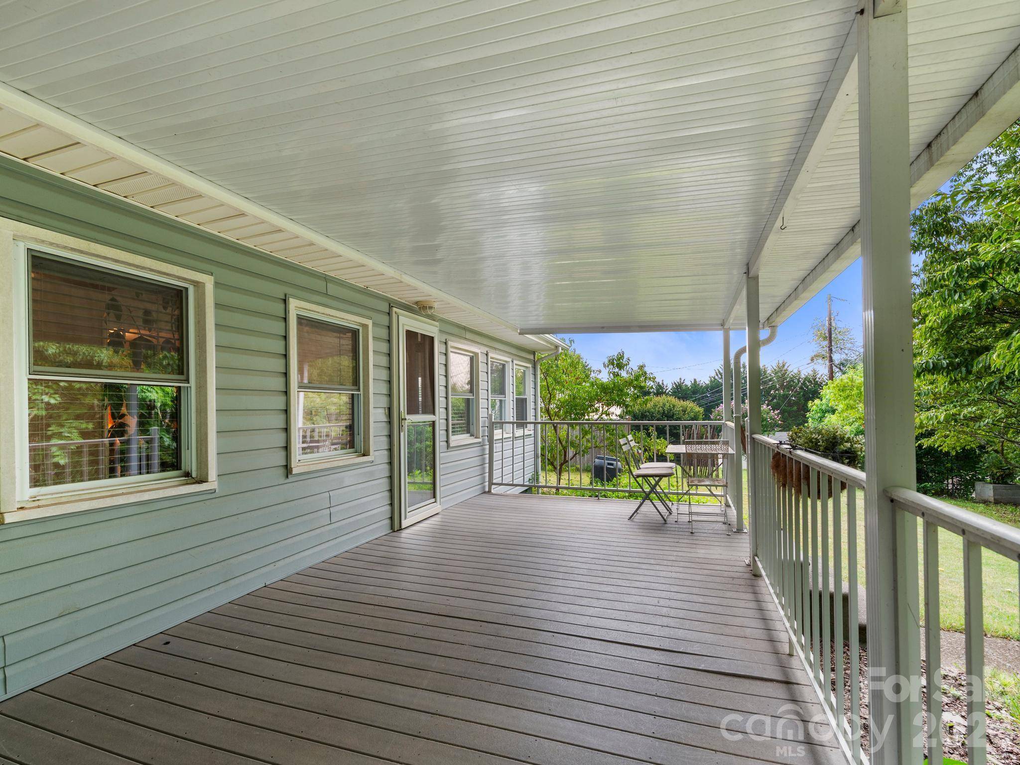 32 Fair DR, Candler, NC 28715