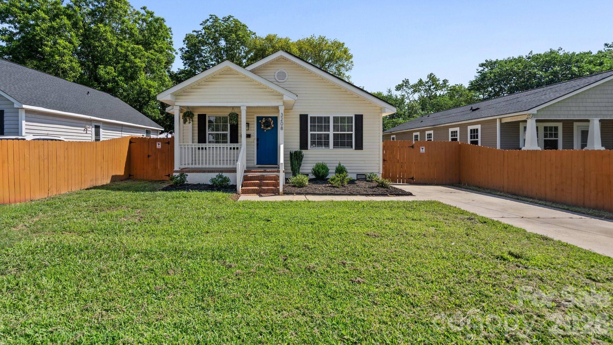 3208 Boyd ST, Charlotte, NC 28208