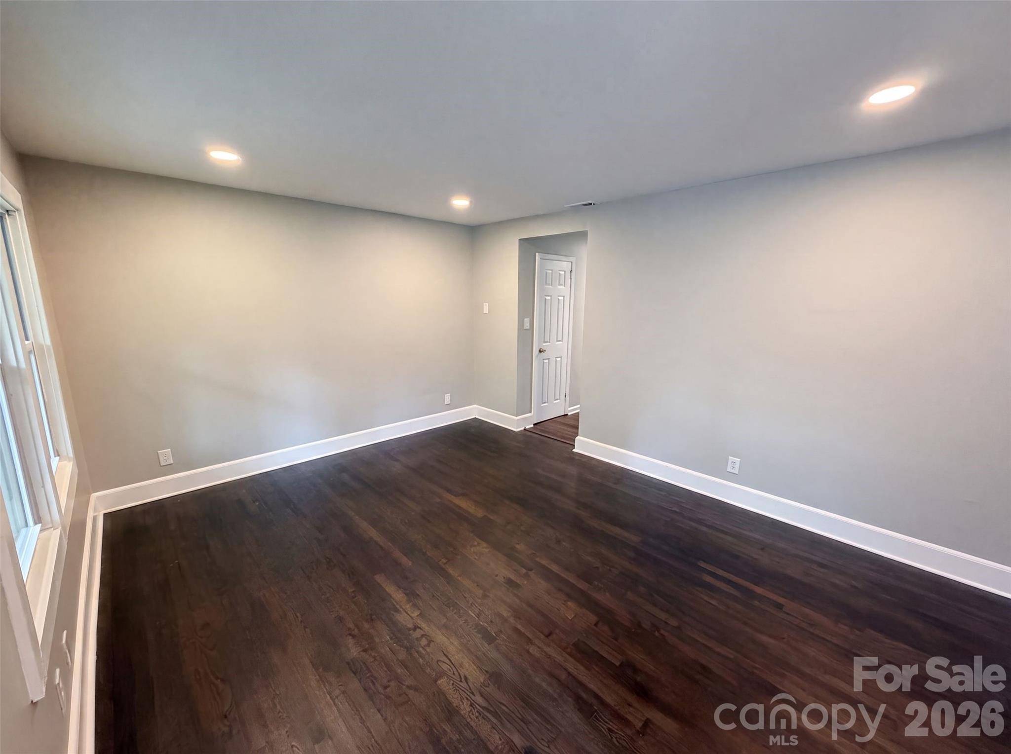 528 Kentbrook DR, Charlotte, NC 28213