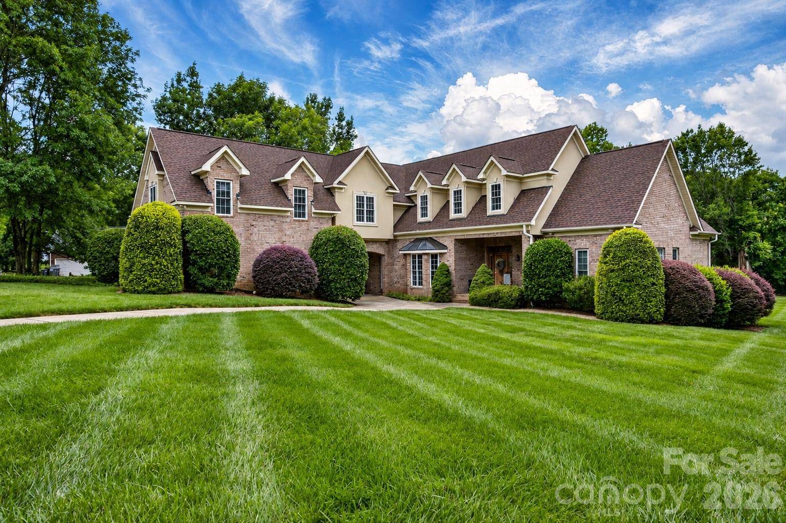 2027 Meadow Run DR, Matthews, NC 28104