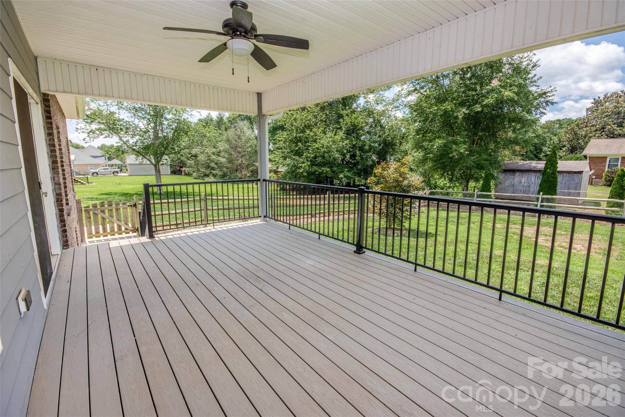 317 Thistle LN, Statesville, NC 28625
