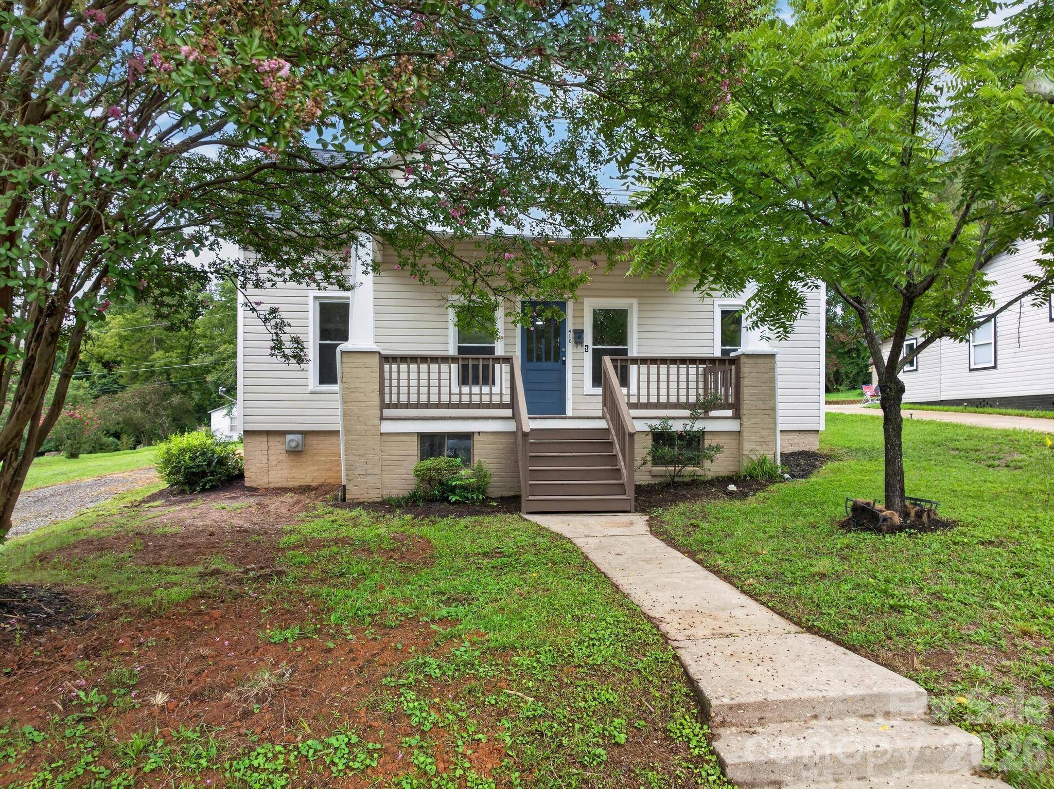 410 Spruce ST SW, Lenoir, NC 28645