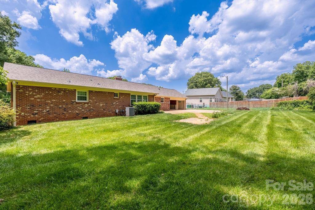 5022 Cheviot RD, Charlotte, NC 28269
