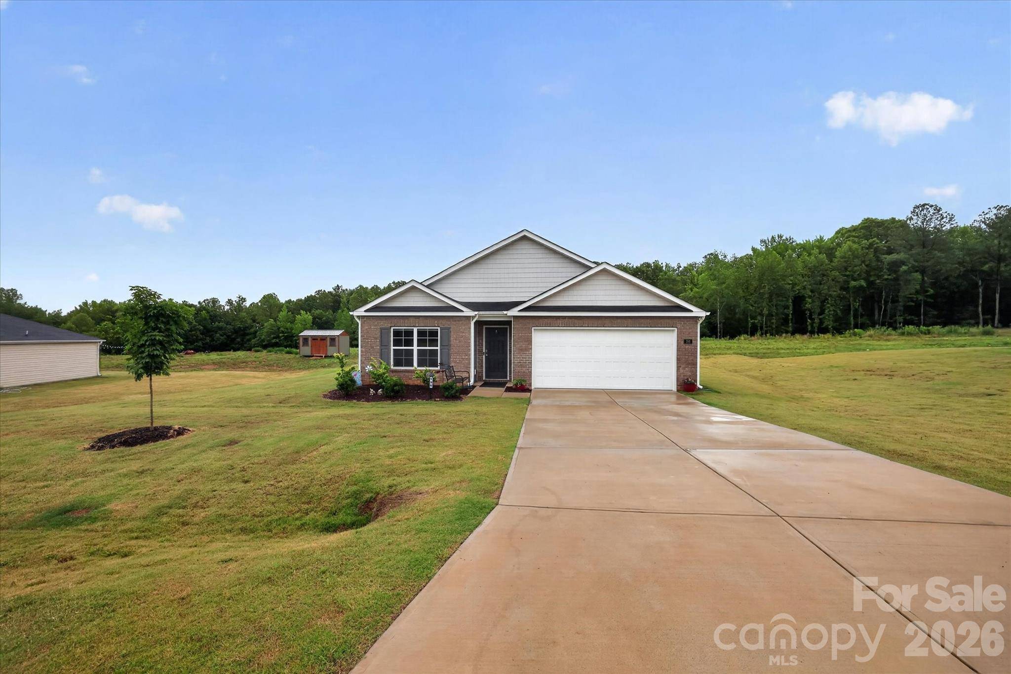 196 Beebop LN, Lexington, NC 27295