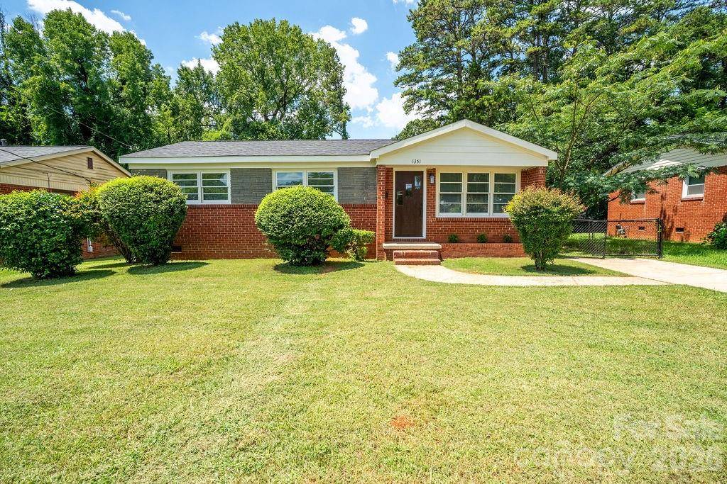 1351 Orvis ST, Charlotte, NC 28216