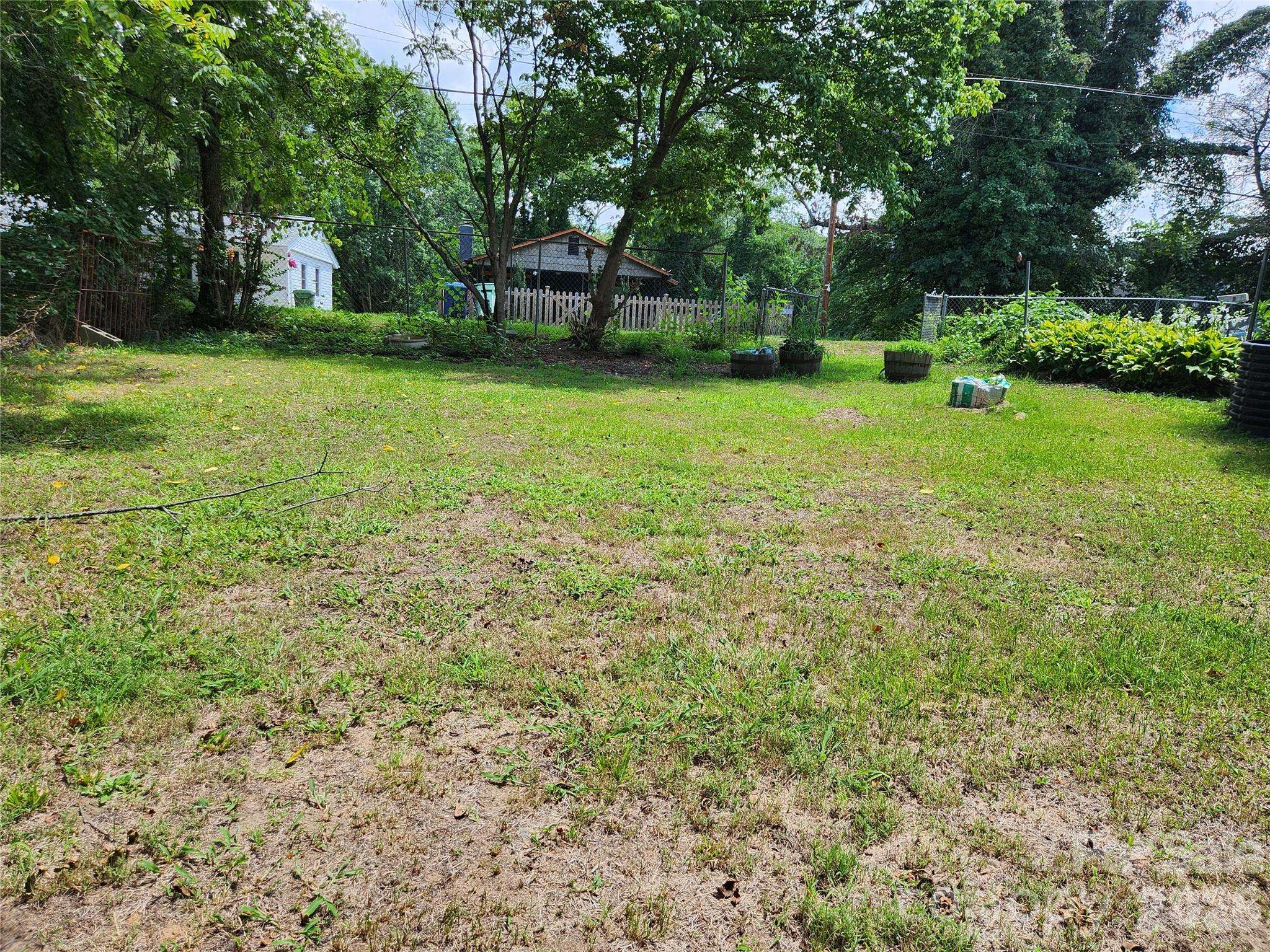 198 Fayetteville ST #82, Asheville, NC 28806