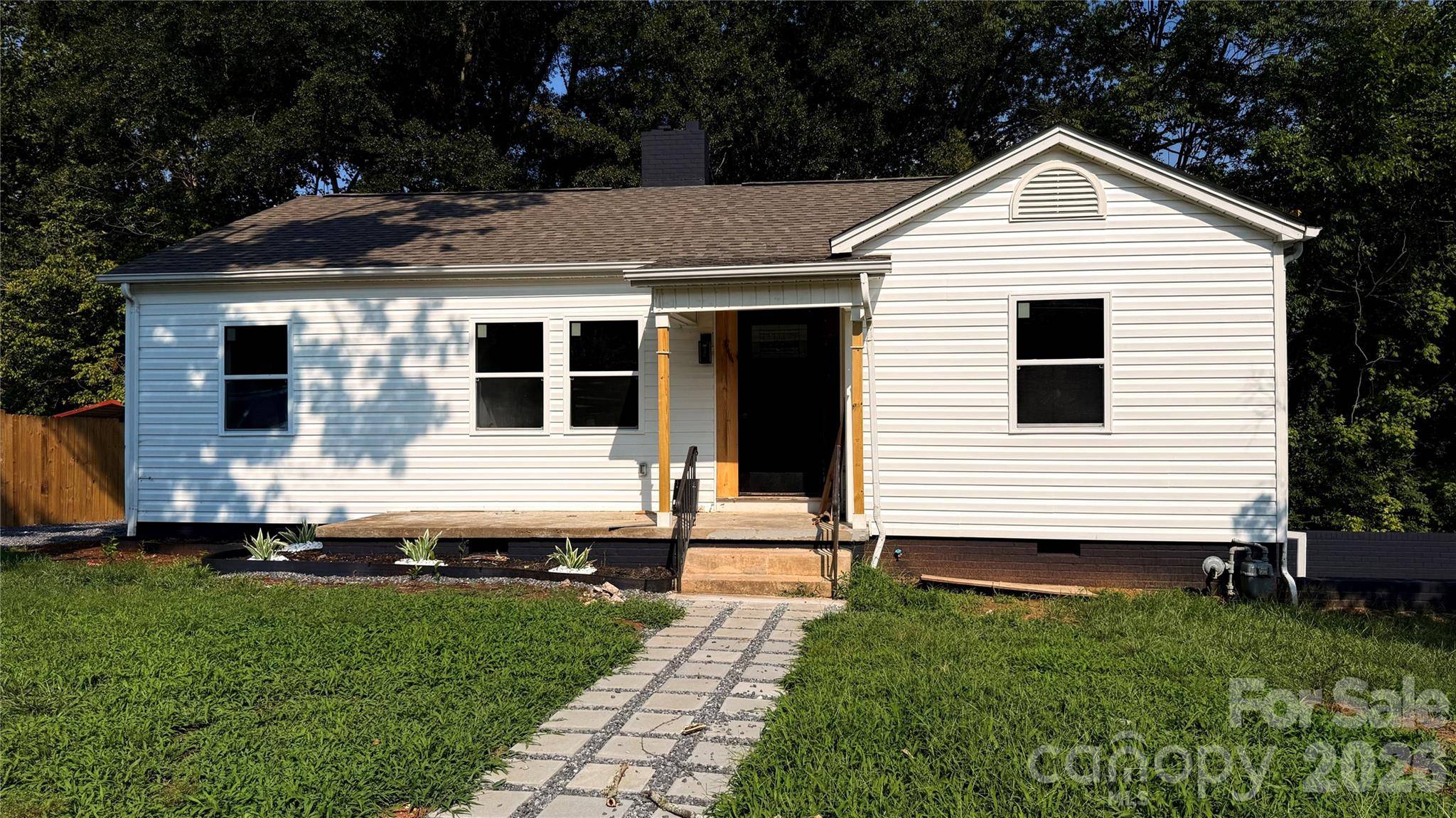 521 Gold ST, Shelby, NC 28150