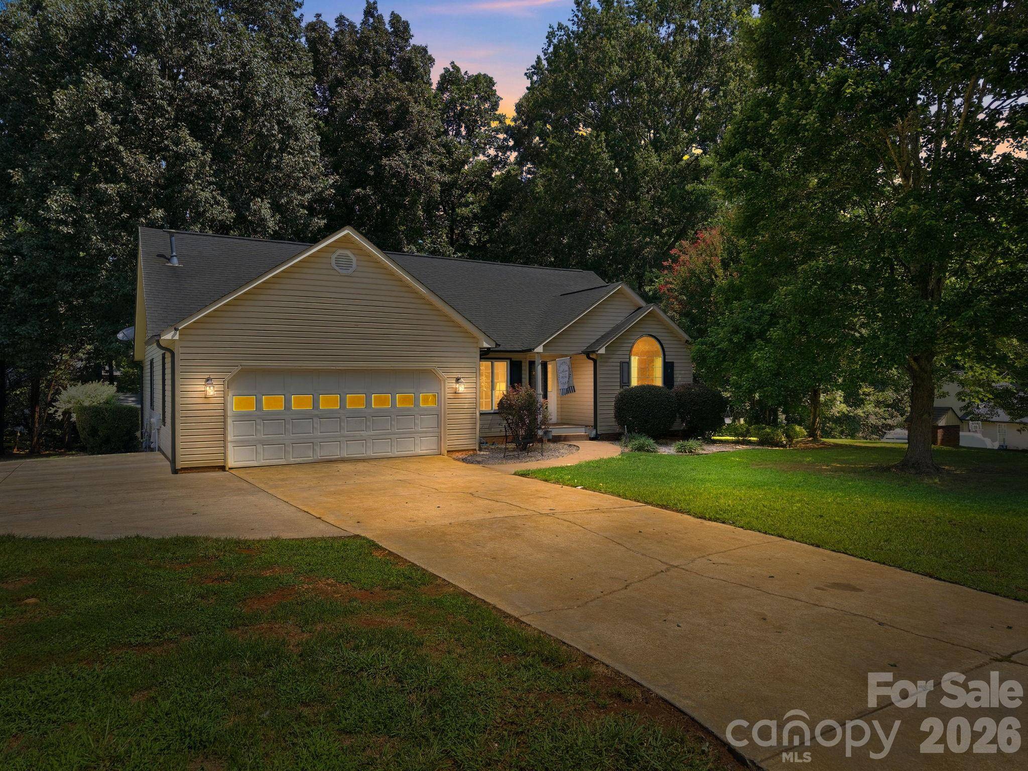 120 Strawberry LN, Salisbury, NC 28147