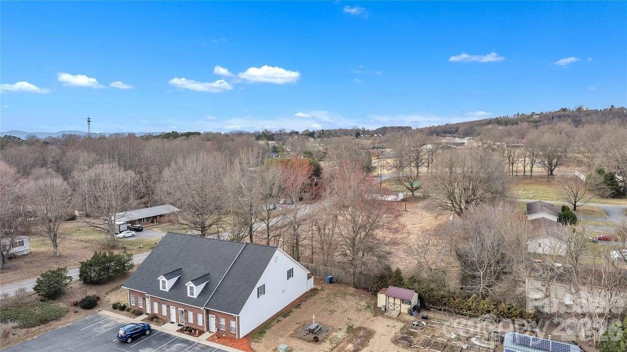 45 Orchard Trace CT, Taylorsville, NC 28681