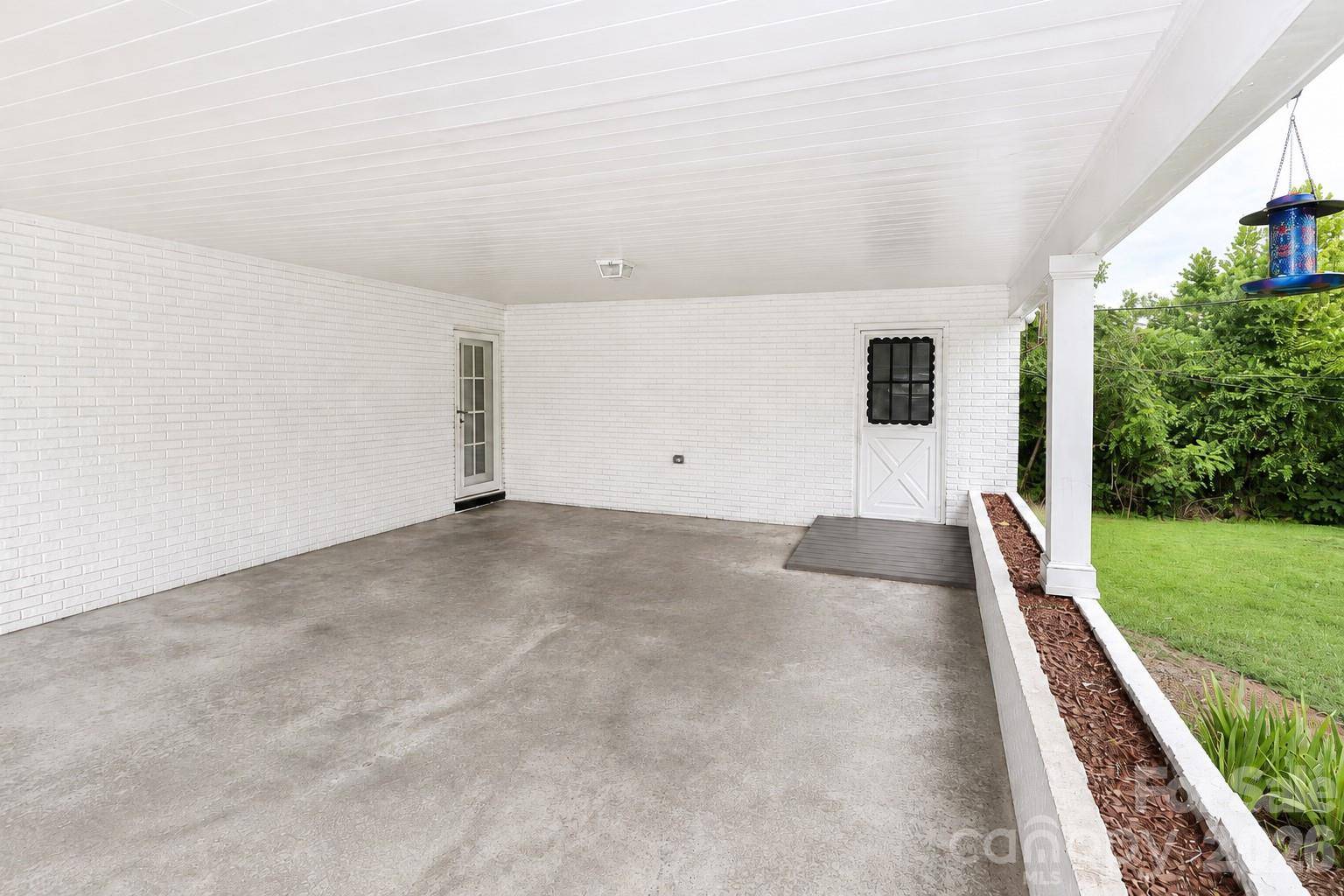 535 N Carolina AVE, Statesville, NC 28677