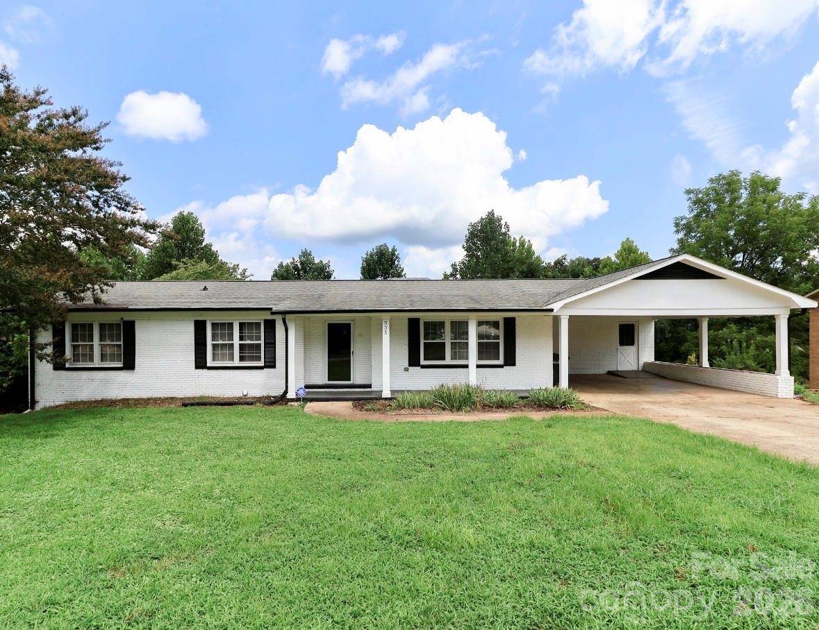 535 N Carolina AVE, Statesville, NC 28677