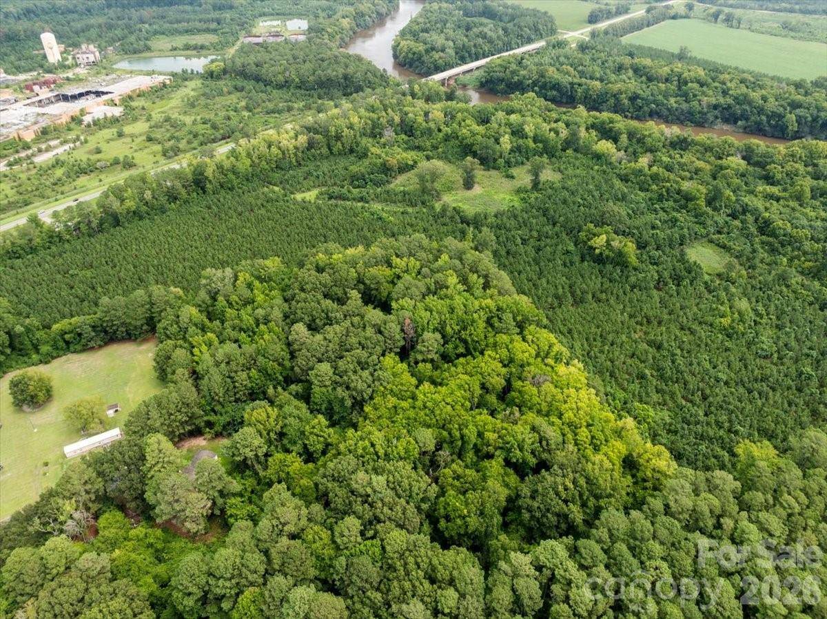 0000 Williamson RD, Society Hill, SC 29593