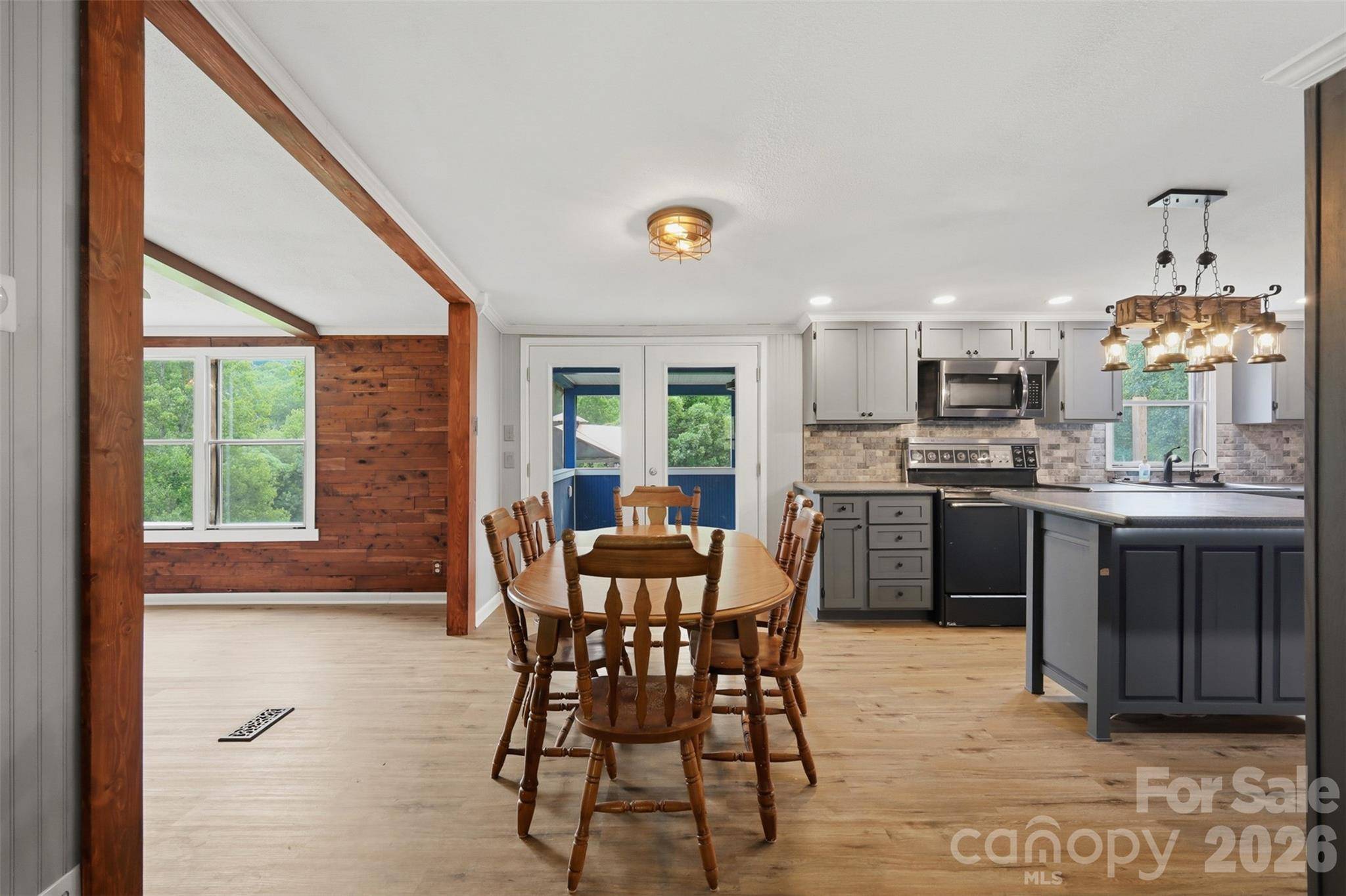 8162 Nc 16 HWY N, Moravian Falls, NC 28654