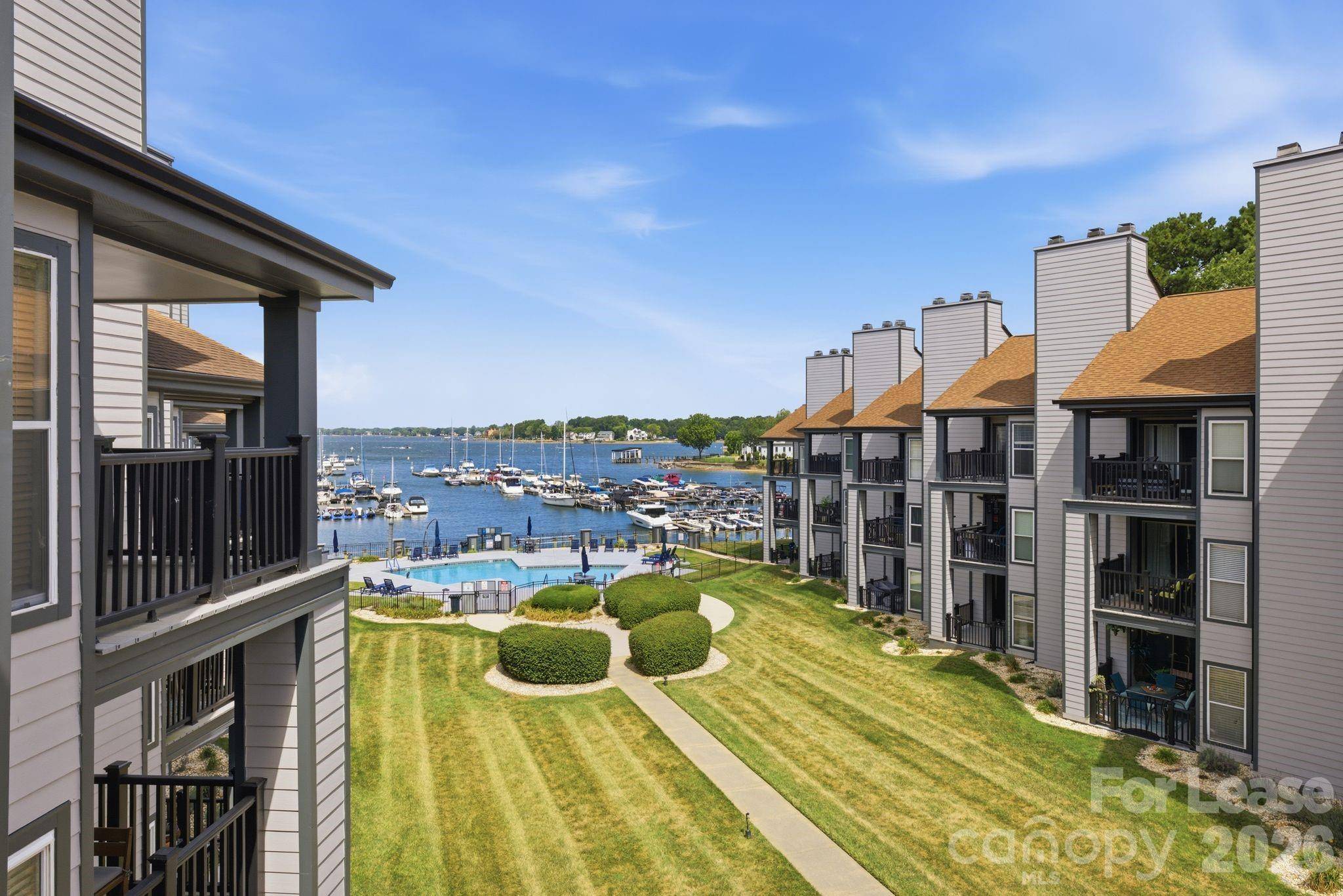 18841 Vineyard Point LN, Cornelius, NC 28031