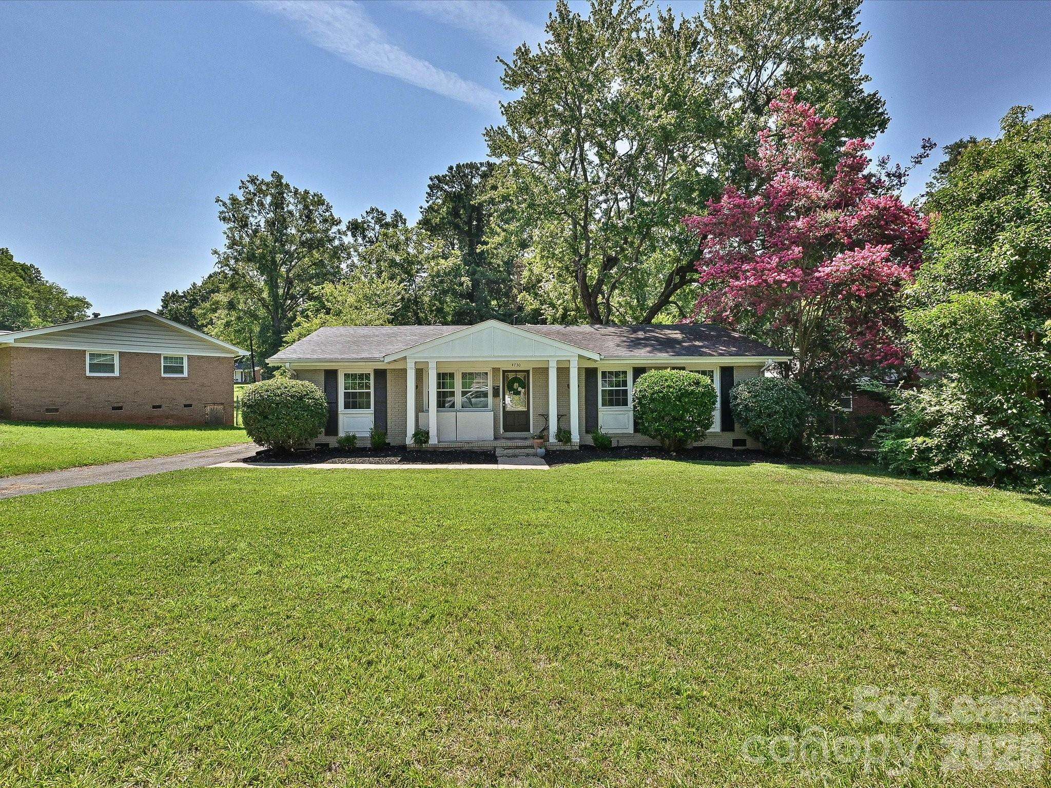 4730 Crestmont DR, Charlotte, NC 28205