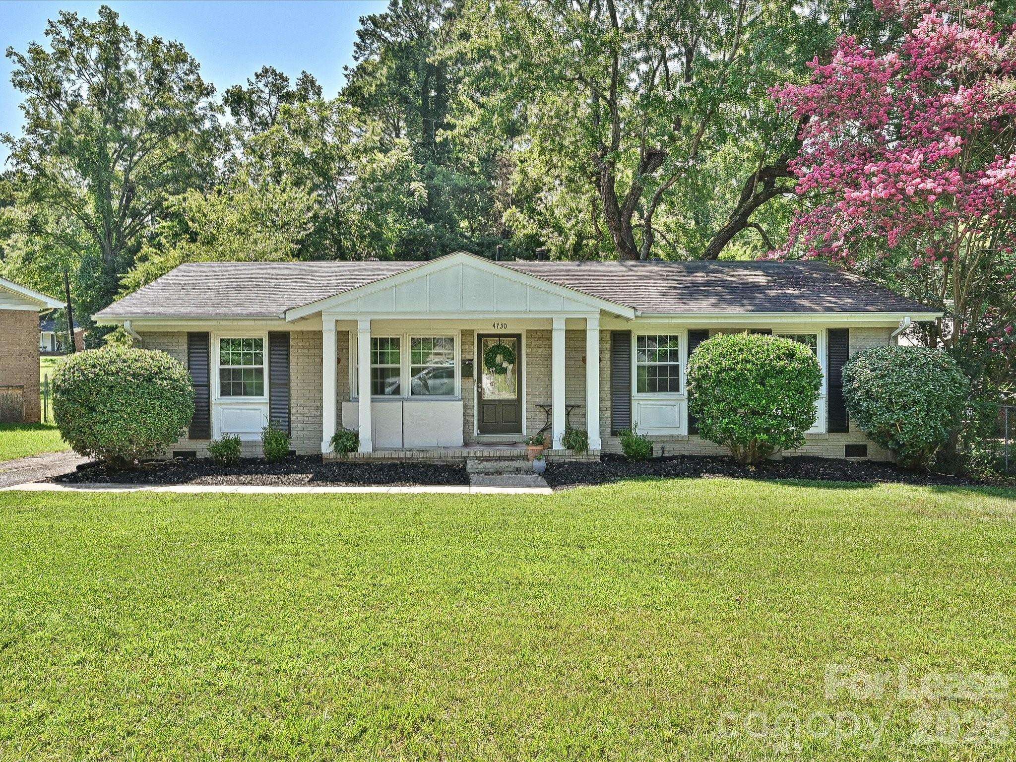 4730 Crestmont DR, Charlotte, NC 28205