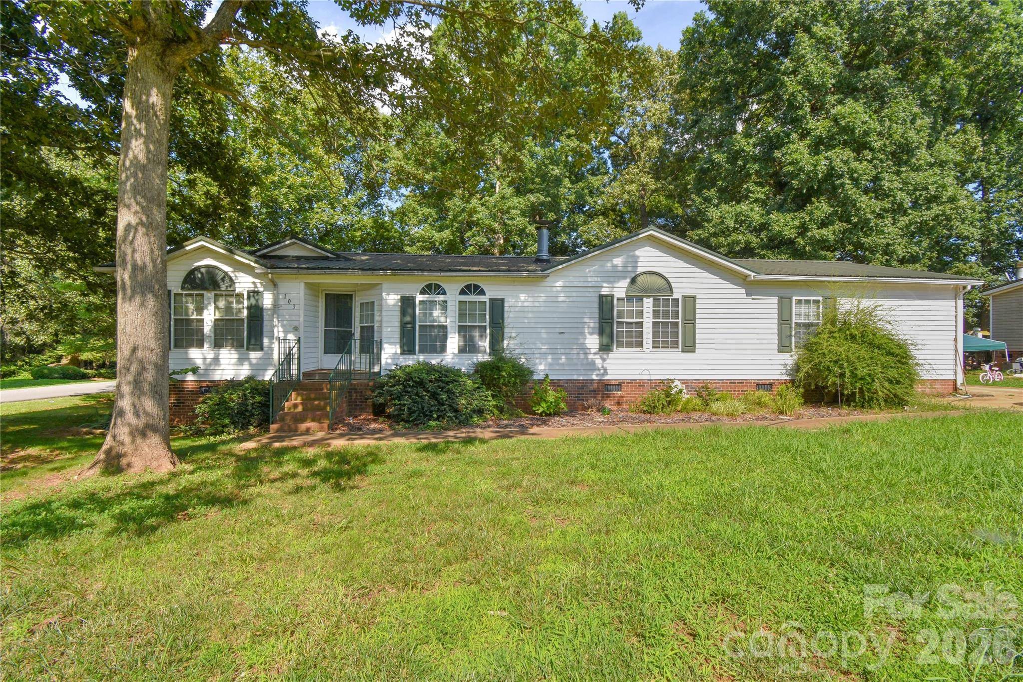 103 Key West LN, Mooresville, NC 28115