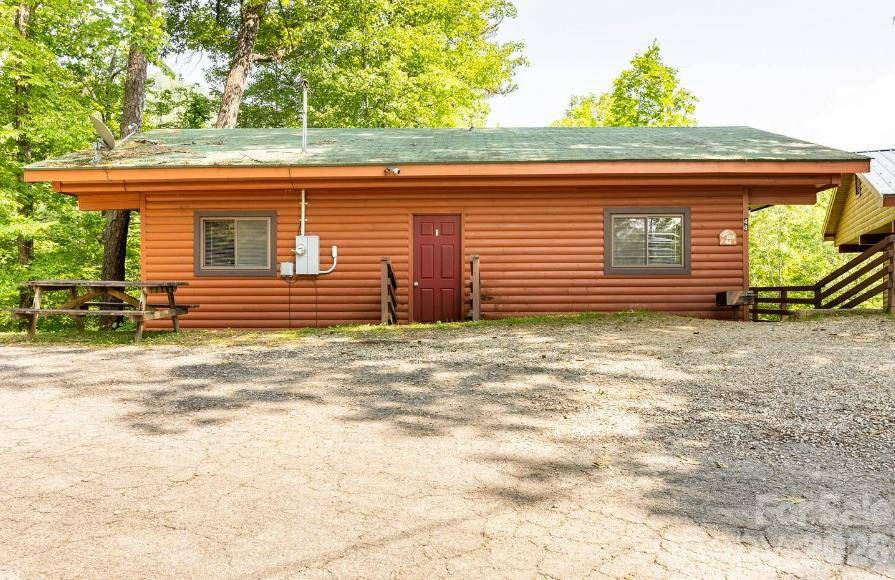 295 Blue Ridge Pkwy, Bryson City, NC 28713