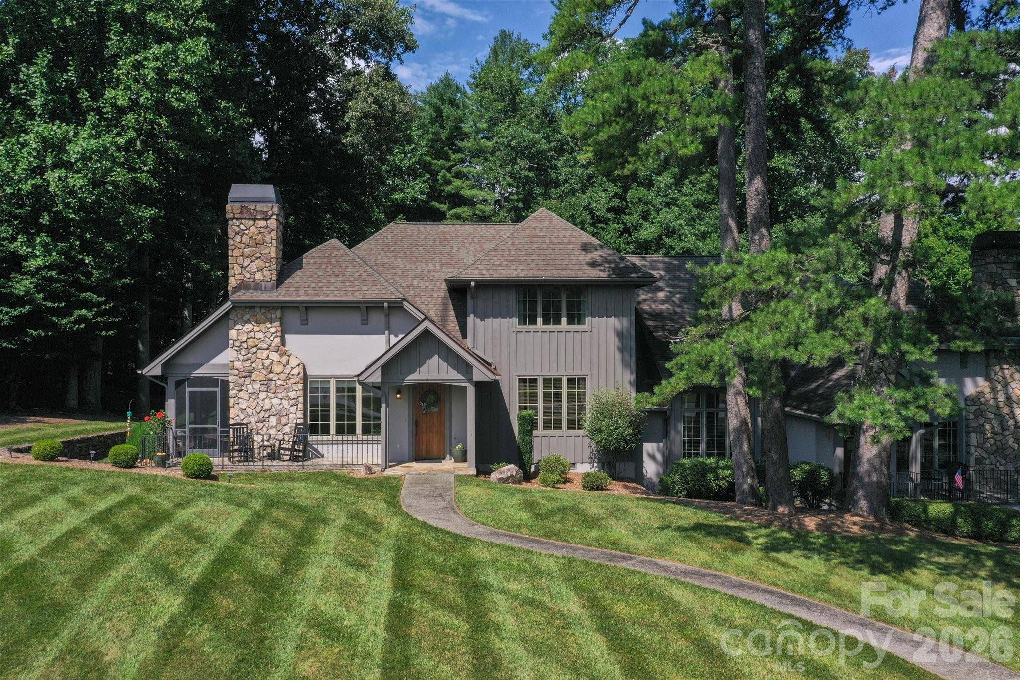 6 Jasmine LN, Brevard, NC 28712