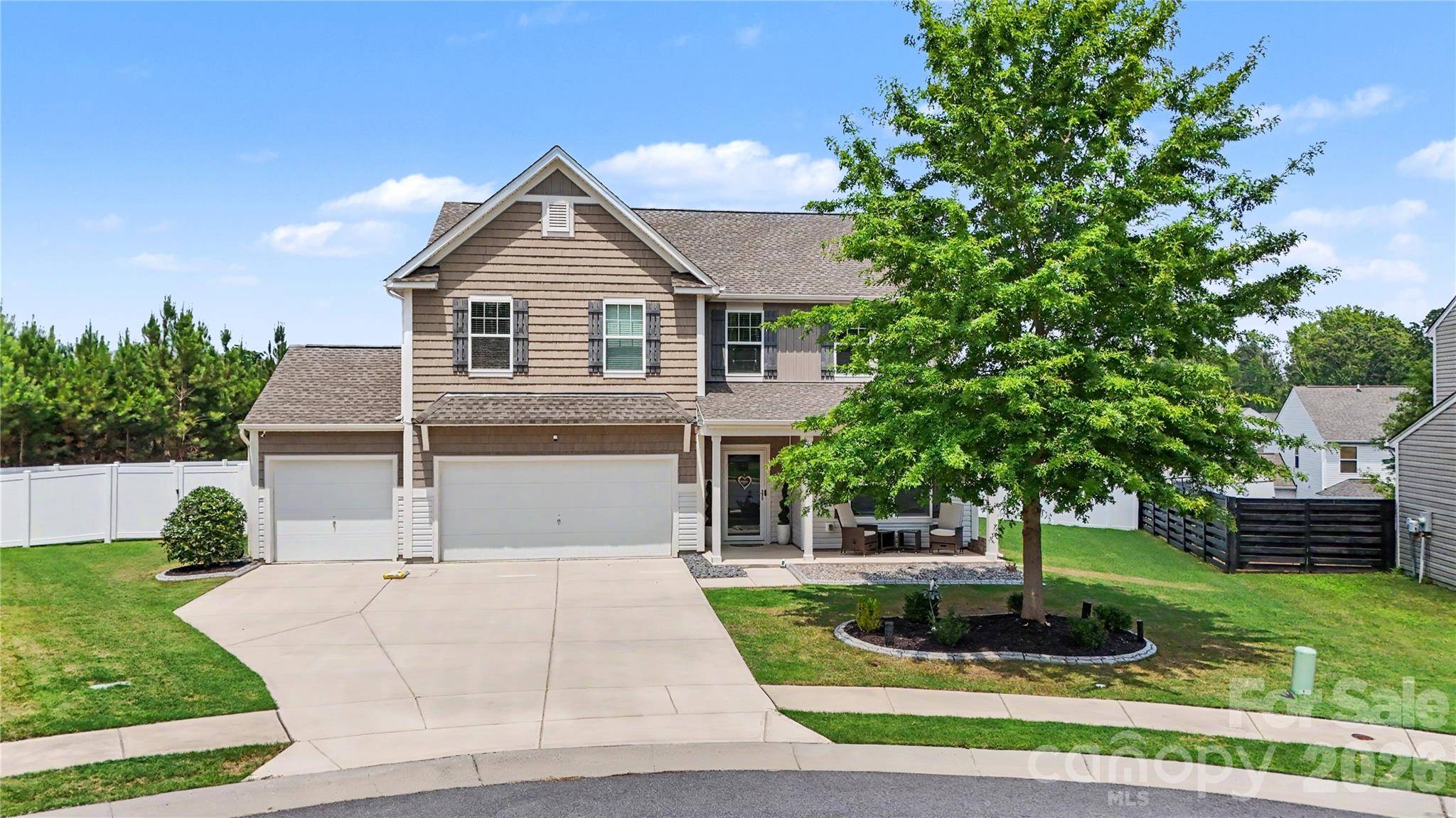 2834 Kinloch CT, Clover, SC 29710