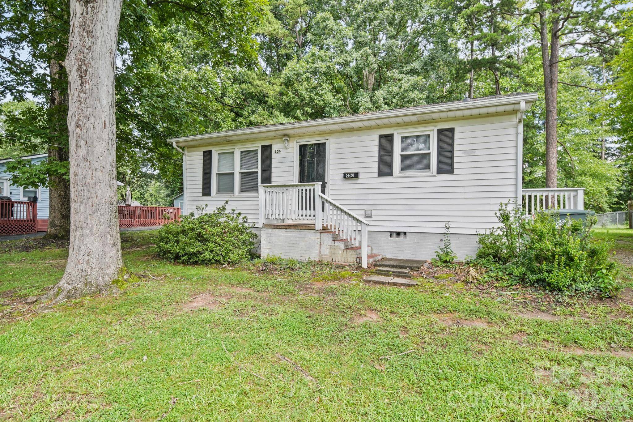 906 E 10th AVE #5, Gastonia, NC 28054