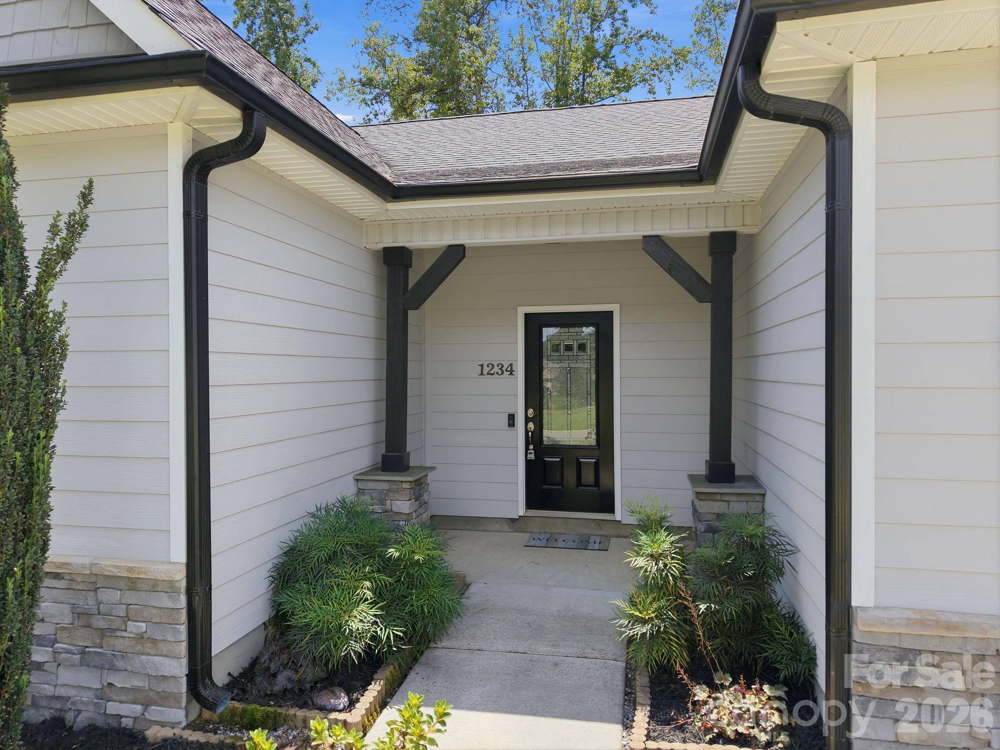 1234 Stonewyck DR, Salisbury, NC 28146