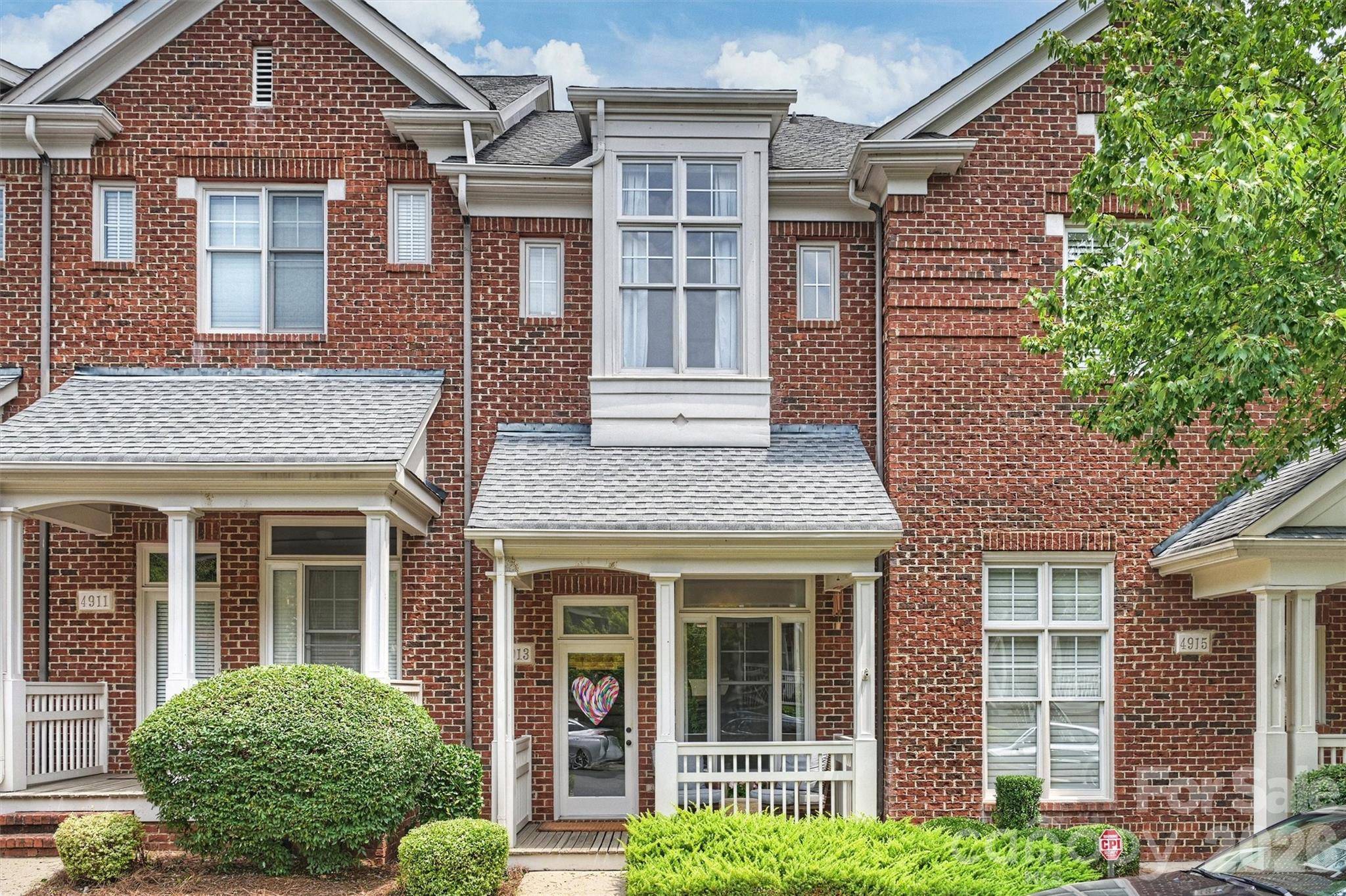 4913 South Hill View DR, Charlotte, NC 28210
