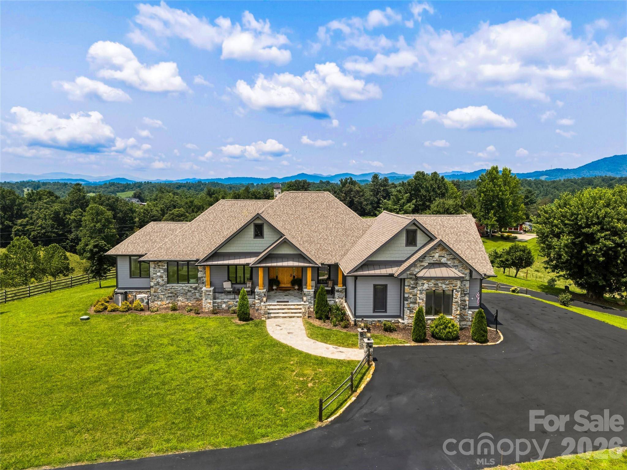 360 Turkey Branch RD, Mars Hill, NC 28754
