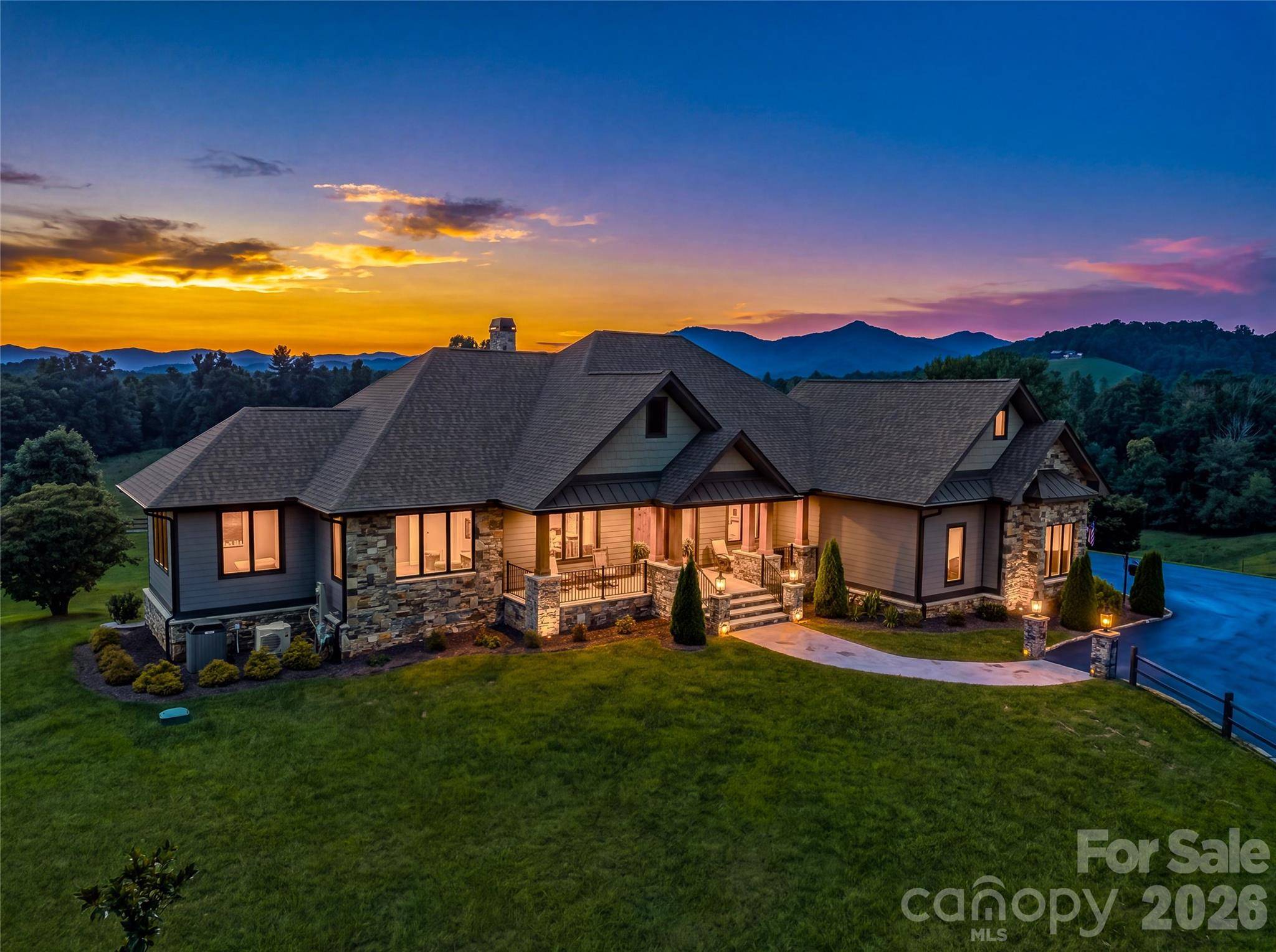 360 Turkey Branch RD, Mars Hill, NC 28754