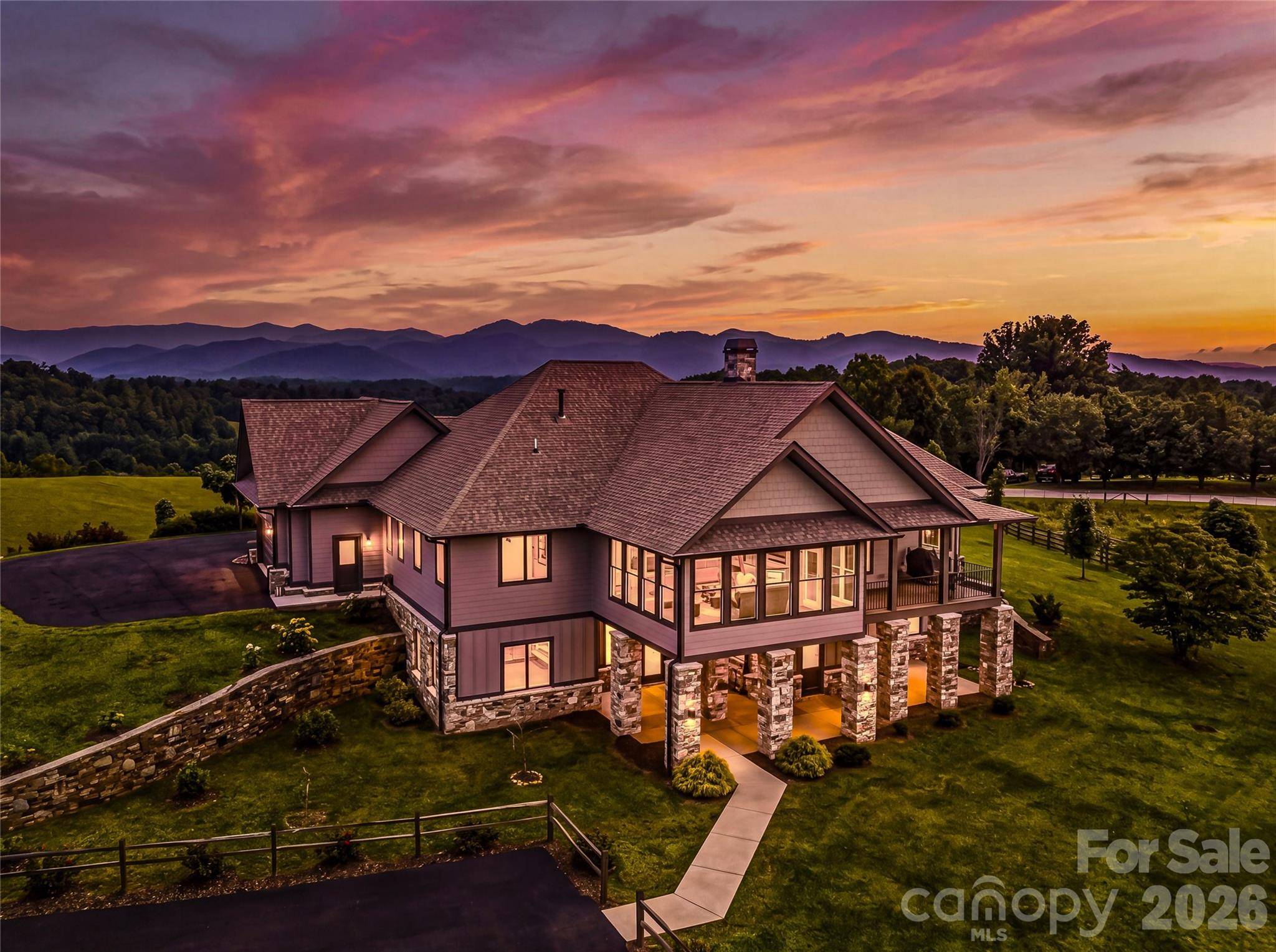360 Turkey Branch RD, Mars Hill, NC 28754
