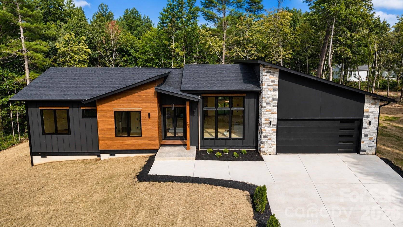 407 Melnick TER, Asheville, NC 28803