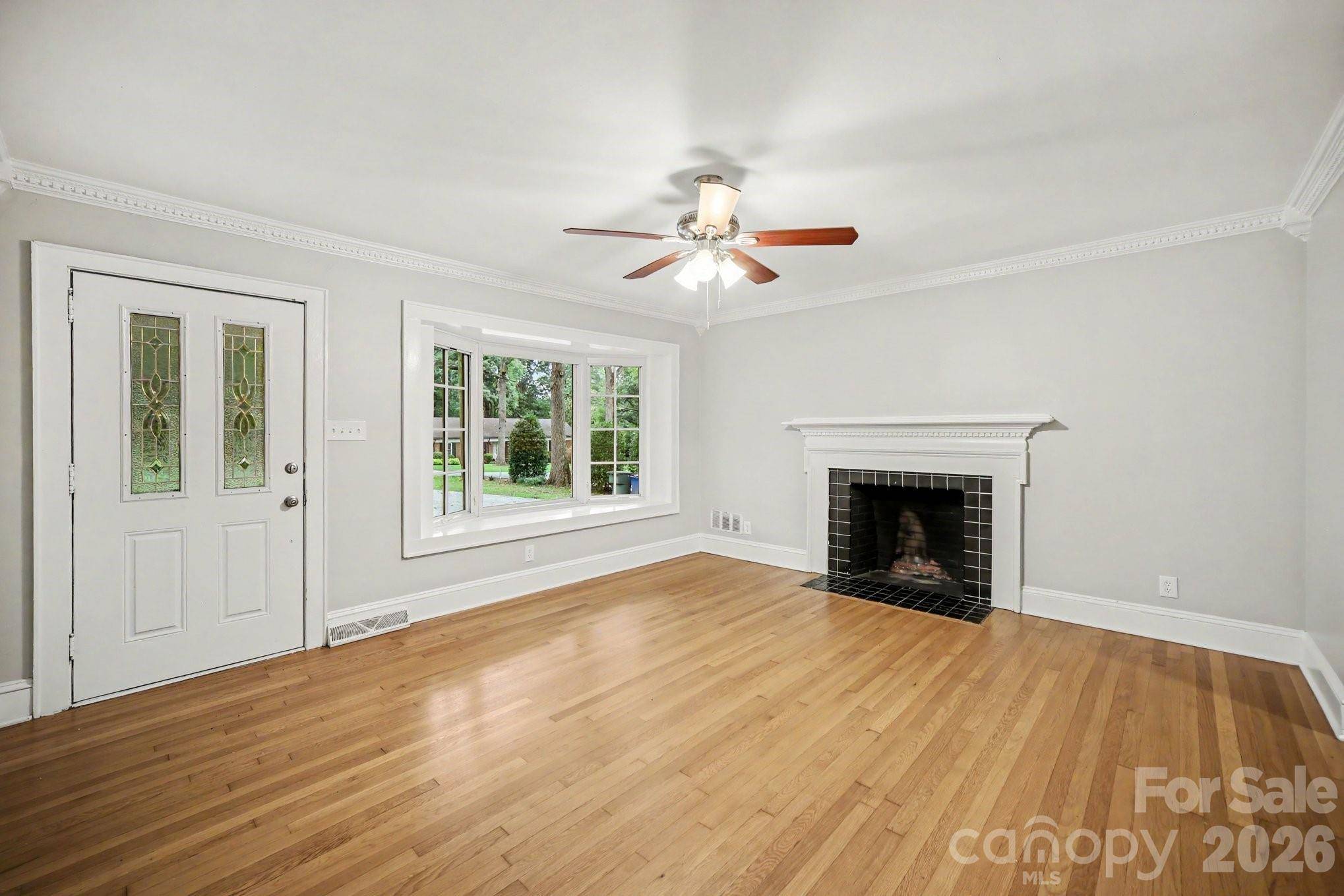 704 1st Avenue PL NE, Conover, NC 28613