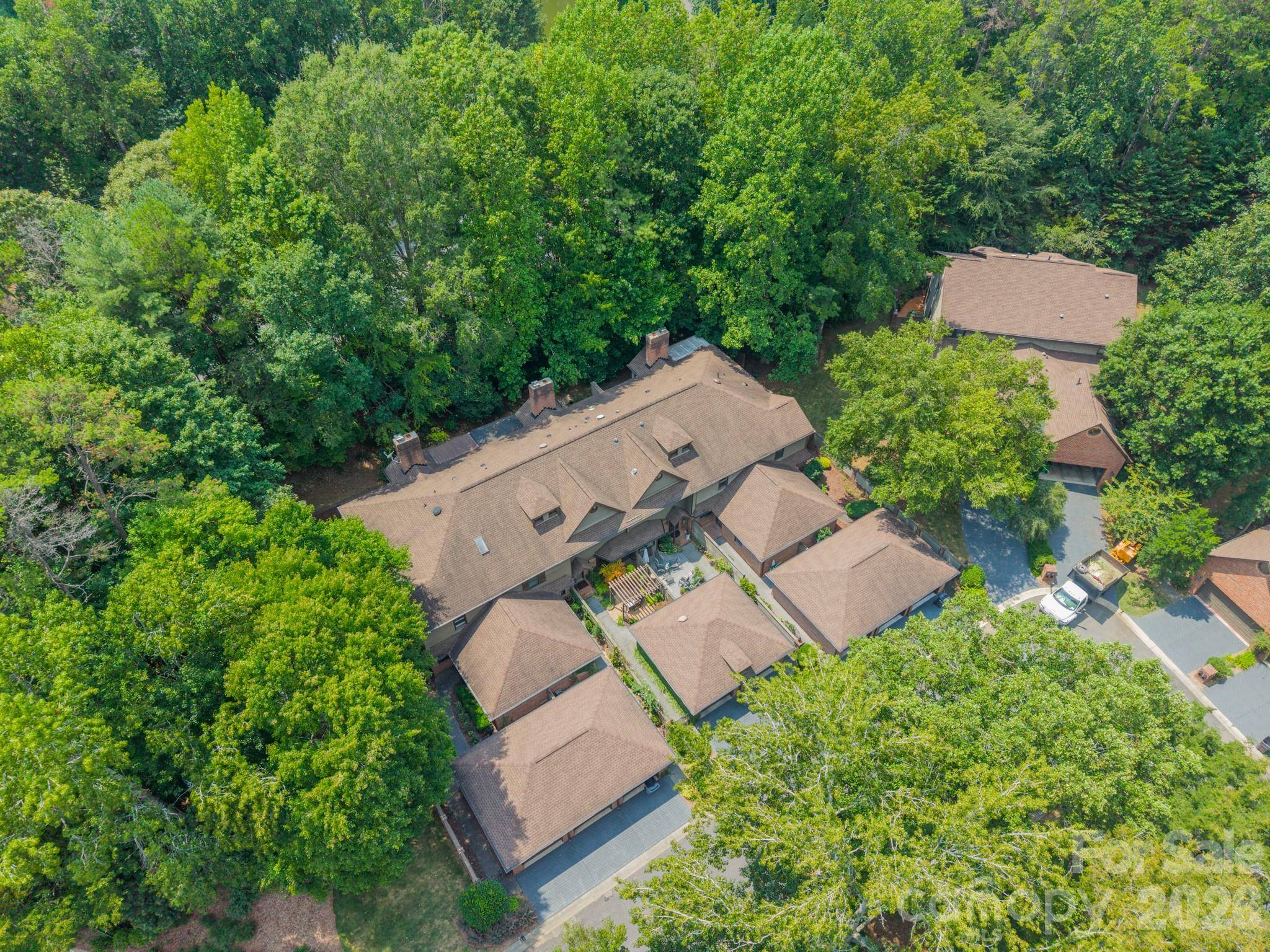 7426 Newmans LN, Charlotte, NC 28270
