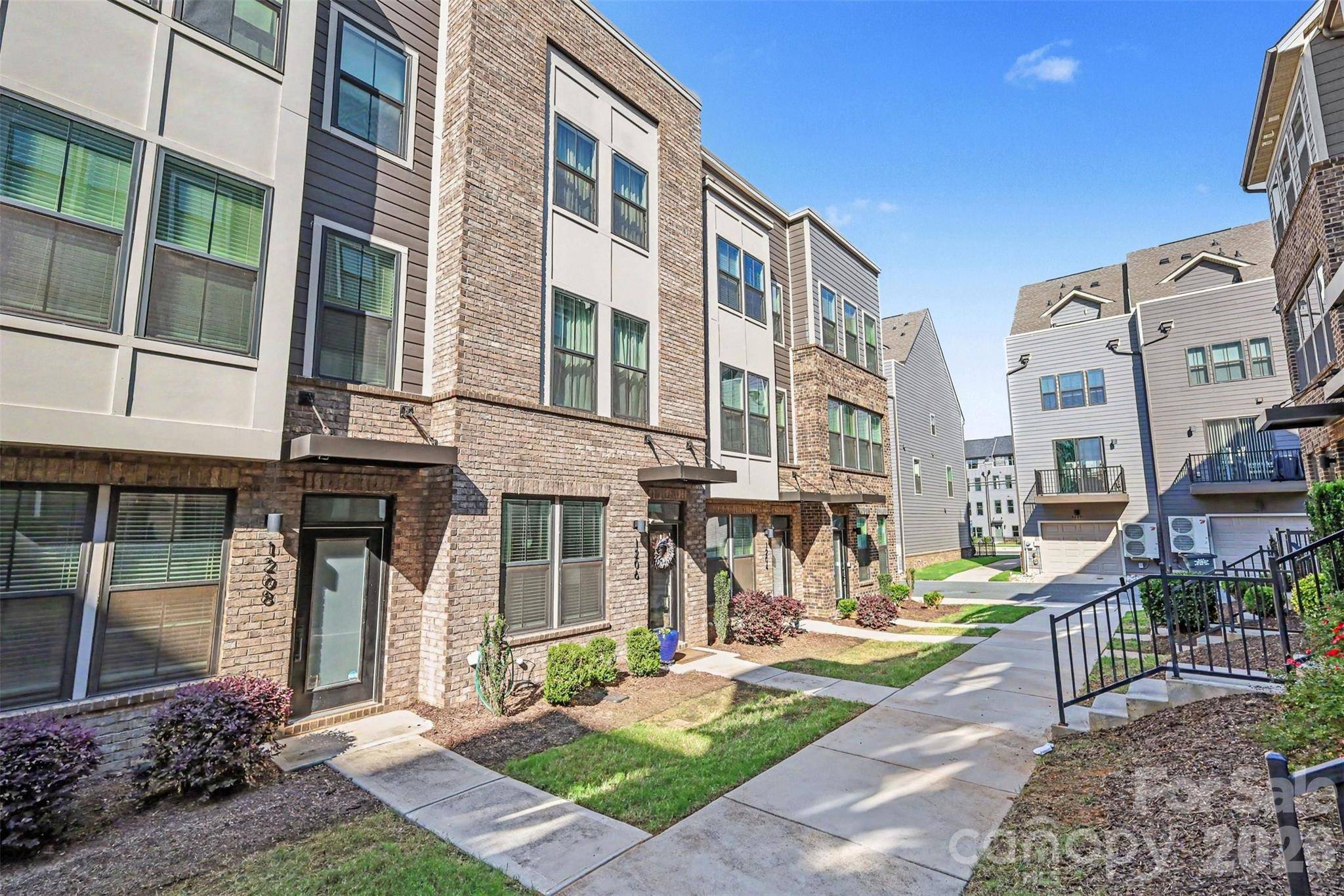 1206 Gleason WAY, Charlotte, NC 28217