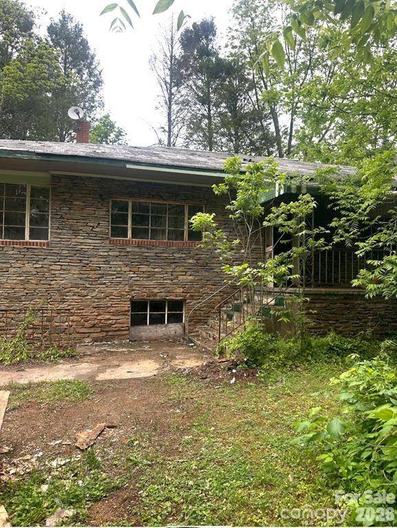 2870 Rutherford College RD, Connelly Springs, NC 28612