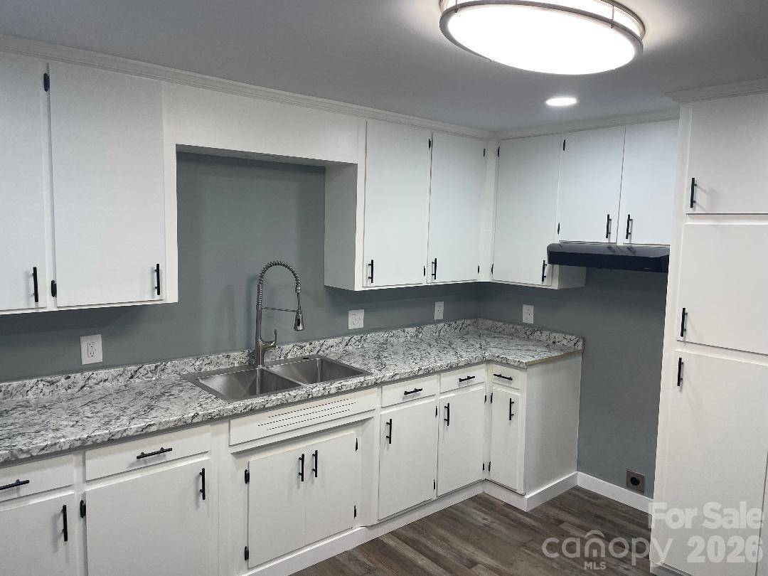 3900 Cook RD, Valdese, NC 28690