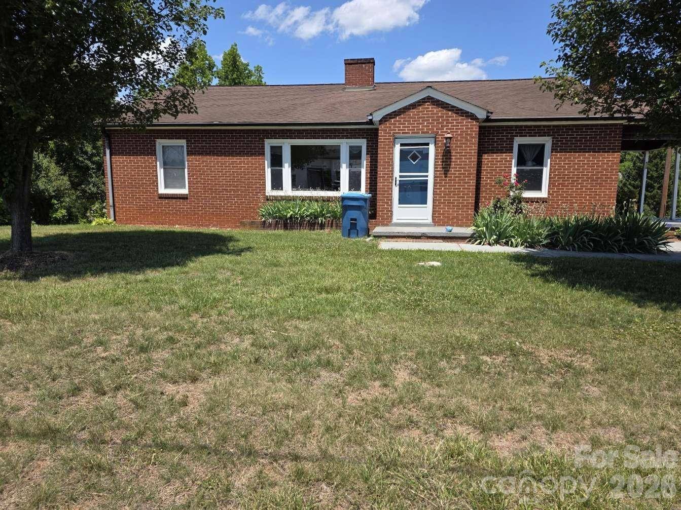 744 Pleasant Hill RD, Lenoir, NC 28645