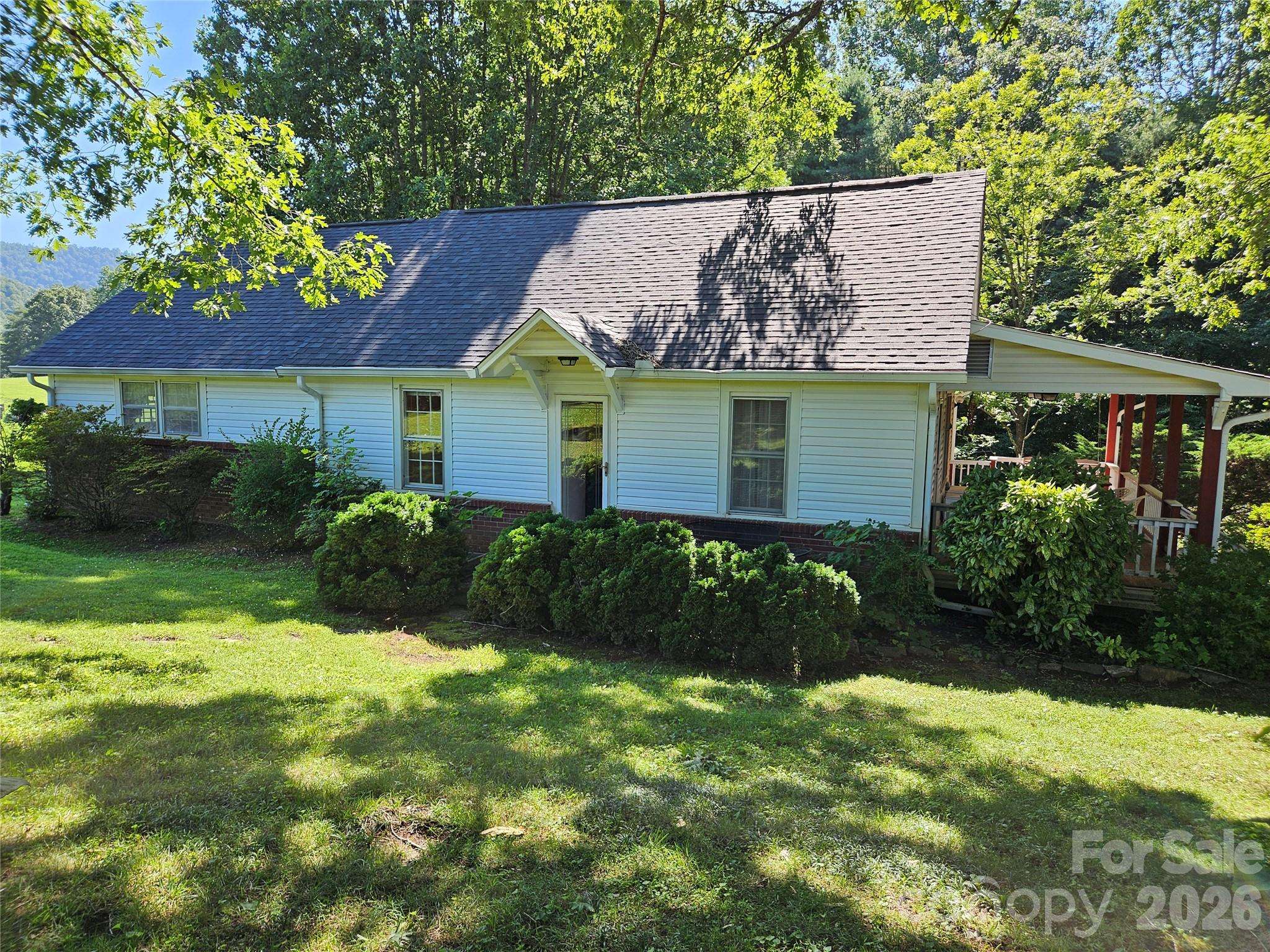 5086 Burkemont RD, Morganton, NC 28655