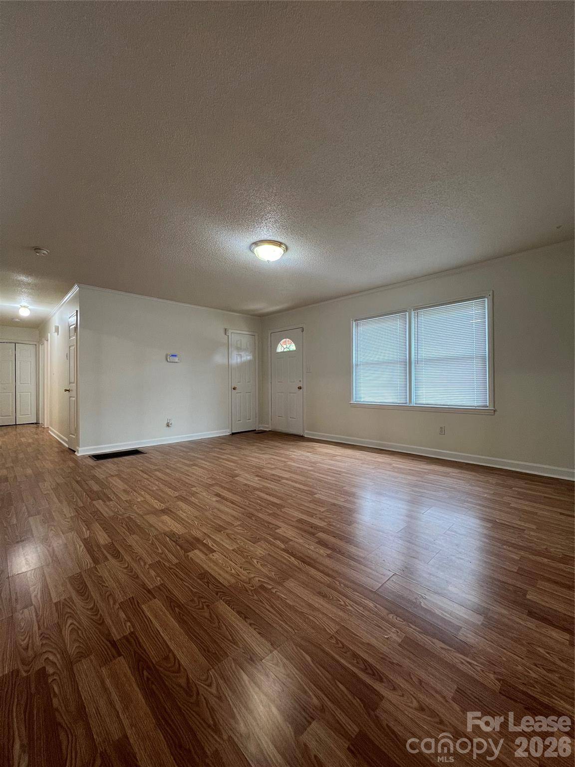 305 Briarwood CIR, Dallas, NC 28034