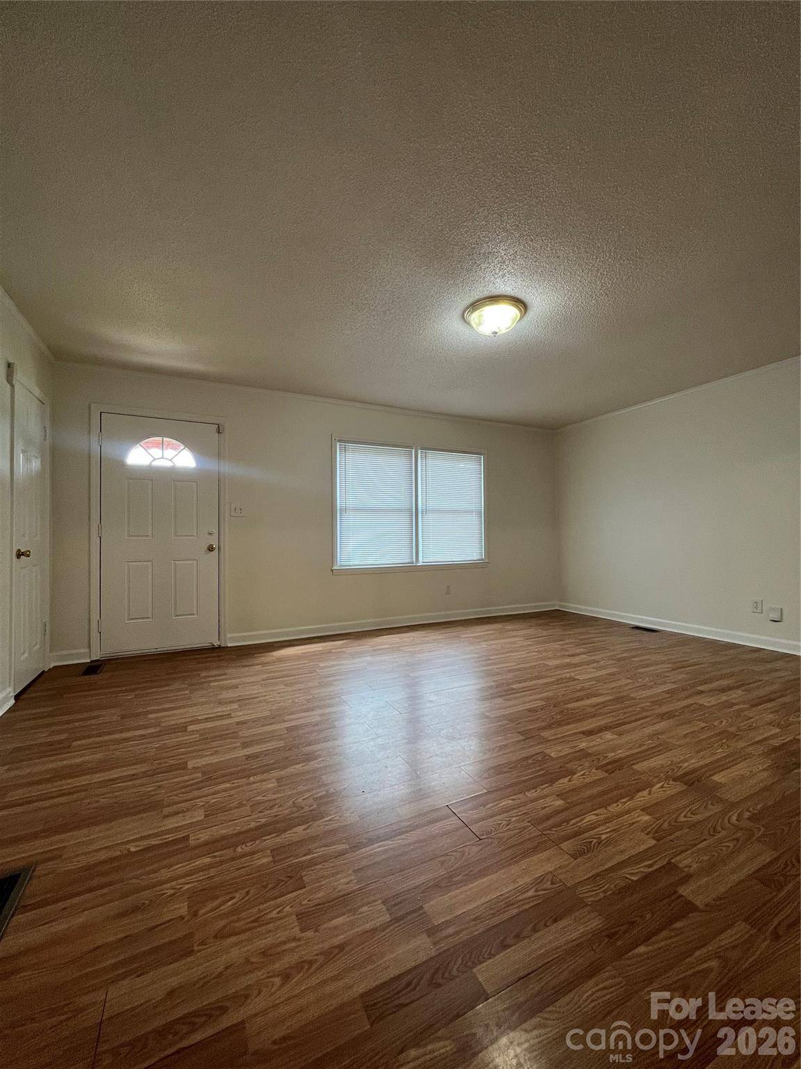 305 Briarwood CIR, Dallas, NC 28034