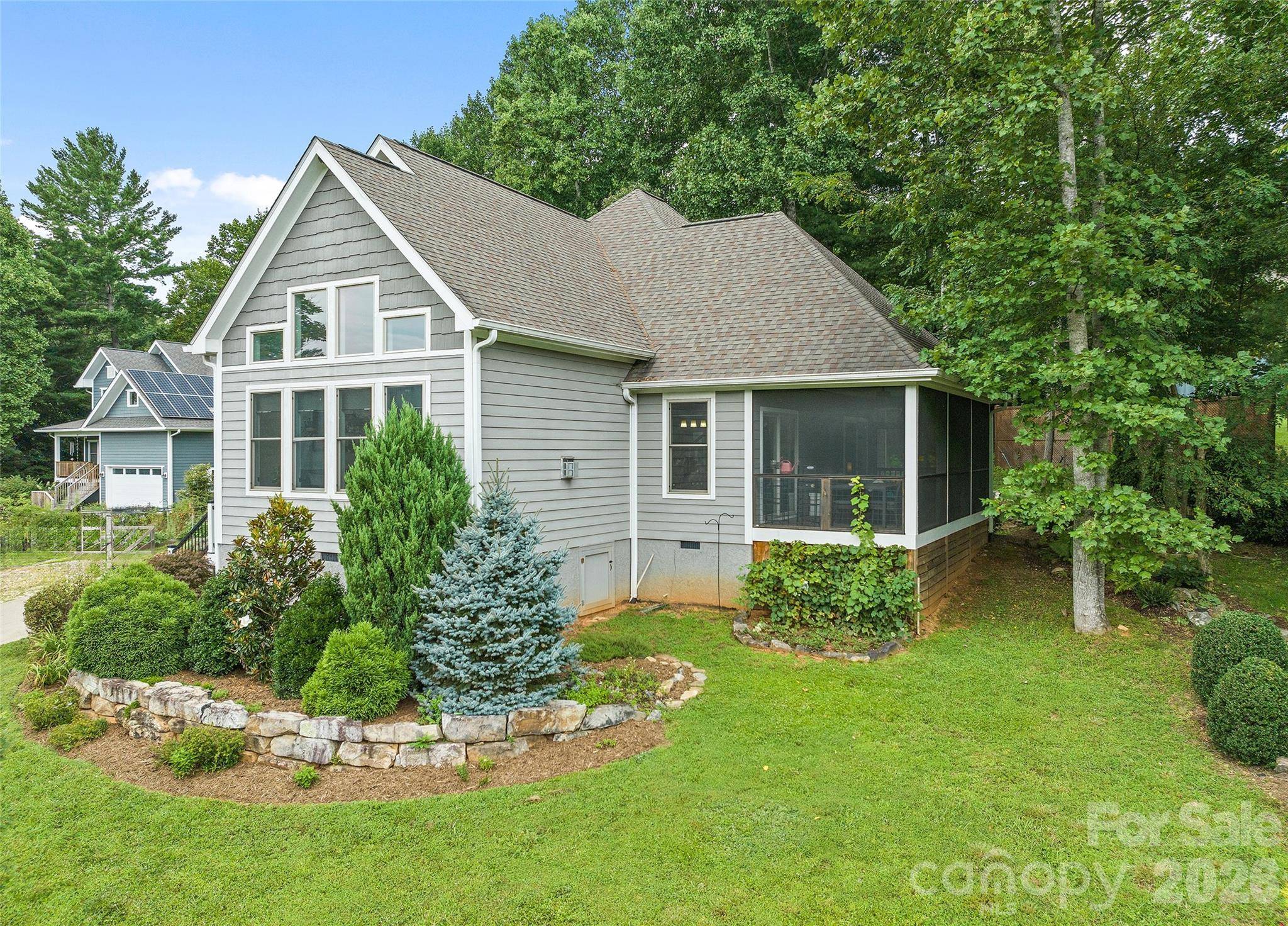 18 Forget Me Not MDWS, Fairview, NC 28730